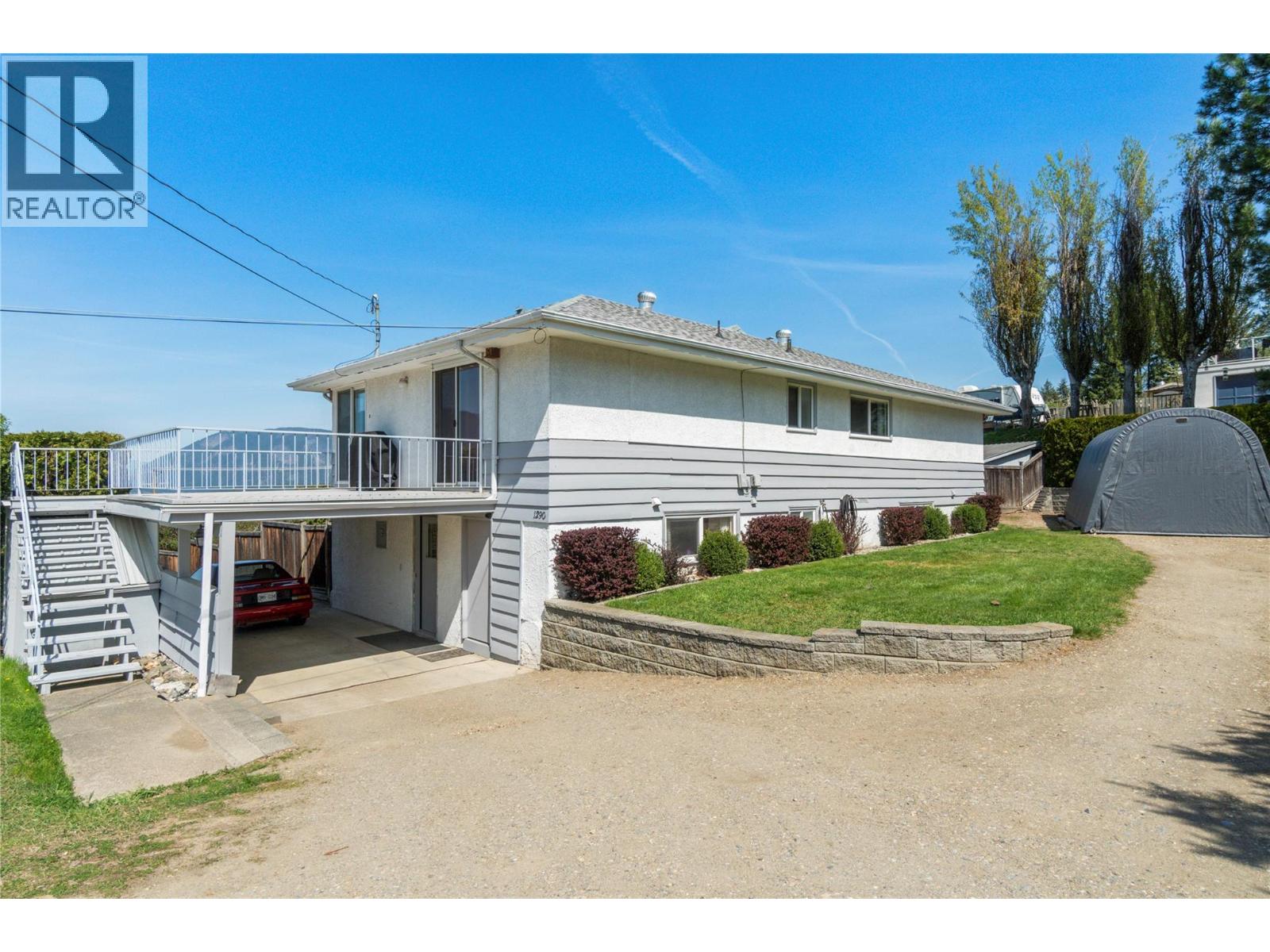 1290 15 Street SE, Salmon Arm