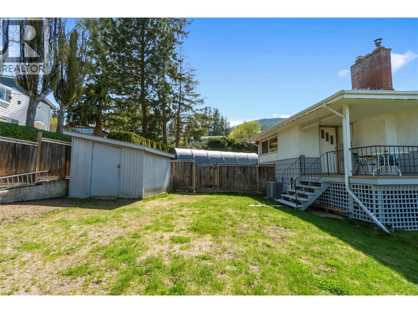 1290 15 Street SE, Salmon Arm