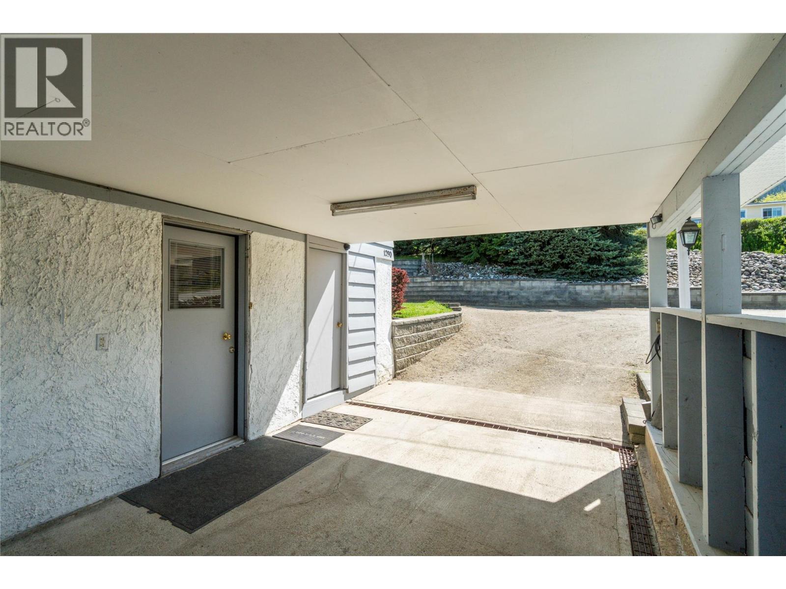 1290 15 Street SE, Salmon Arm
