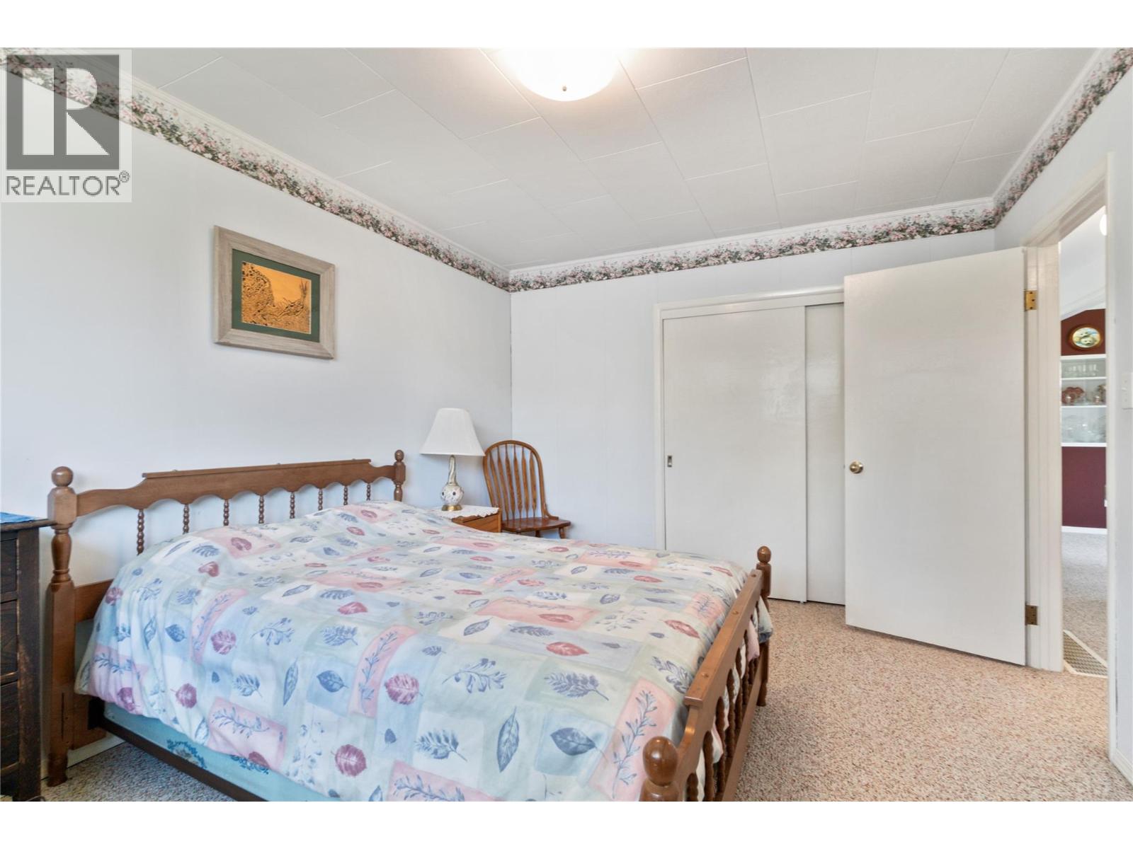 1290 15 Street SE, Salmon Arm