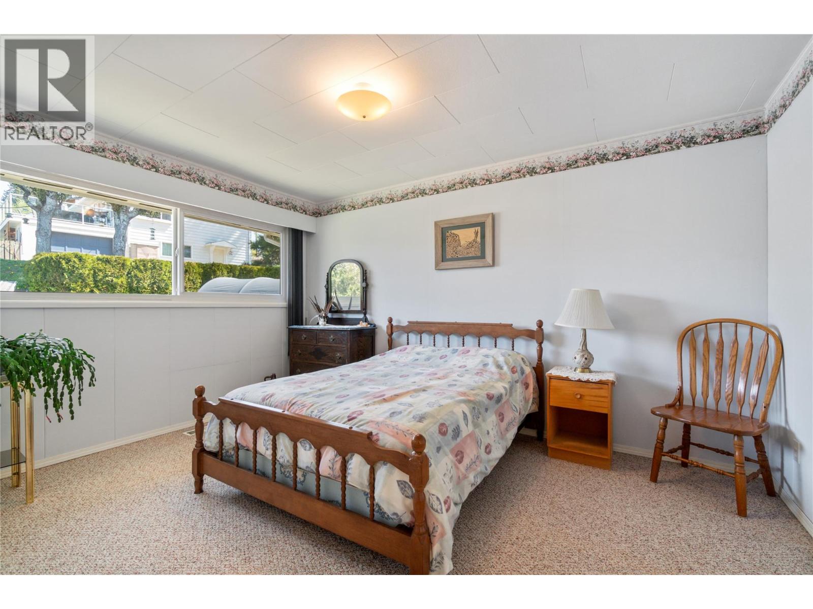 1290 15 Street SE, Salmon Arm