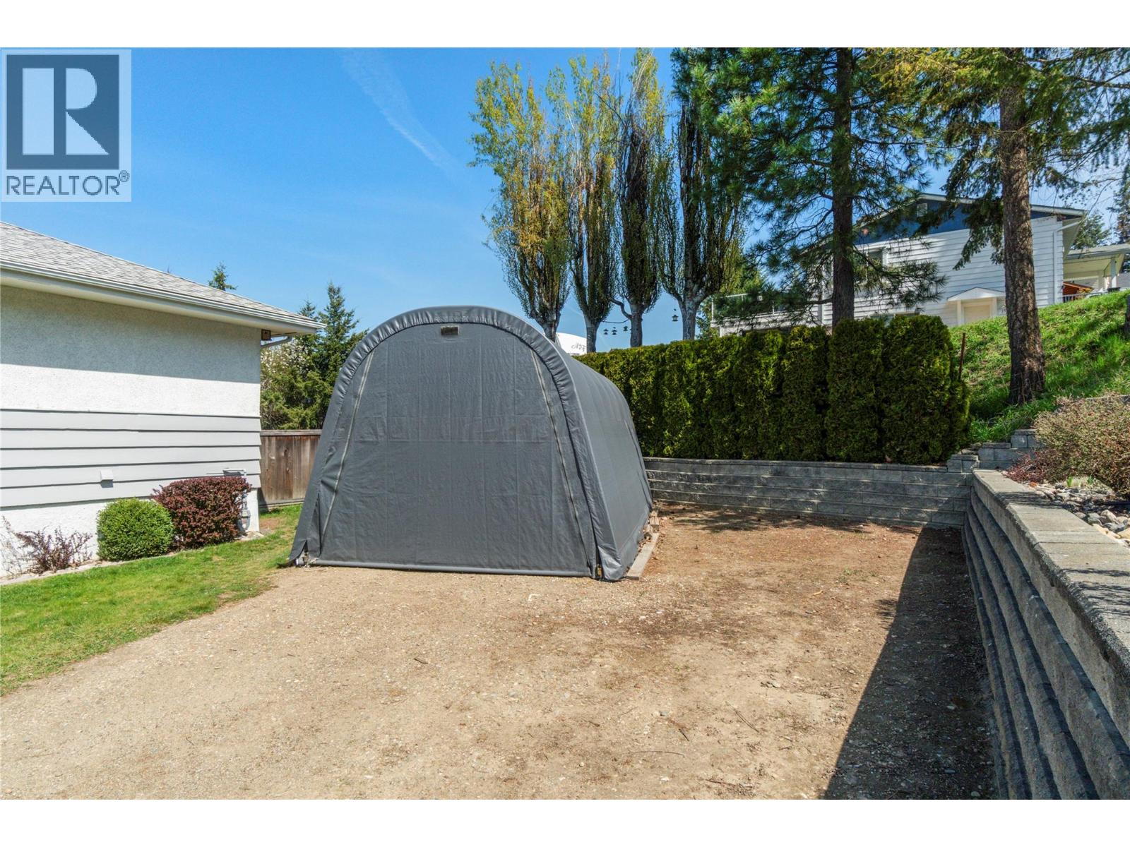 1290 15 Street SE, Salmon Arm