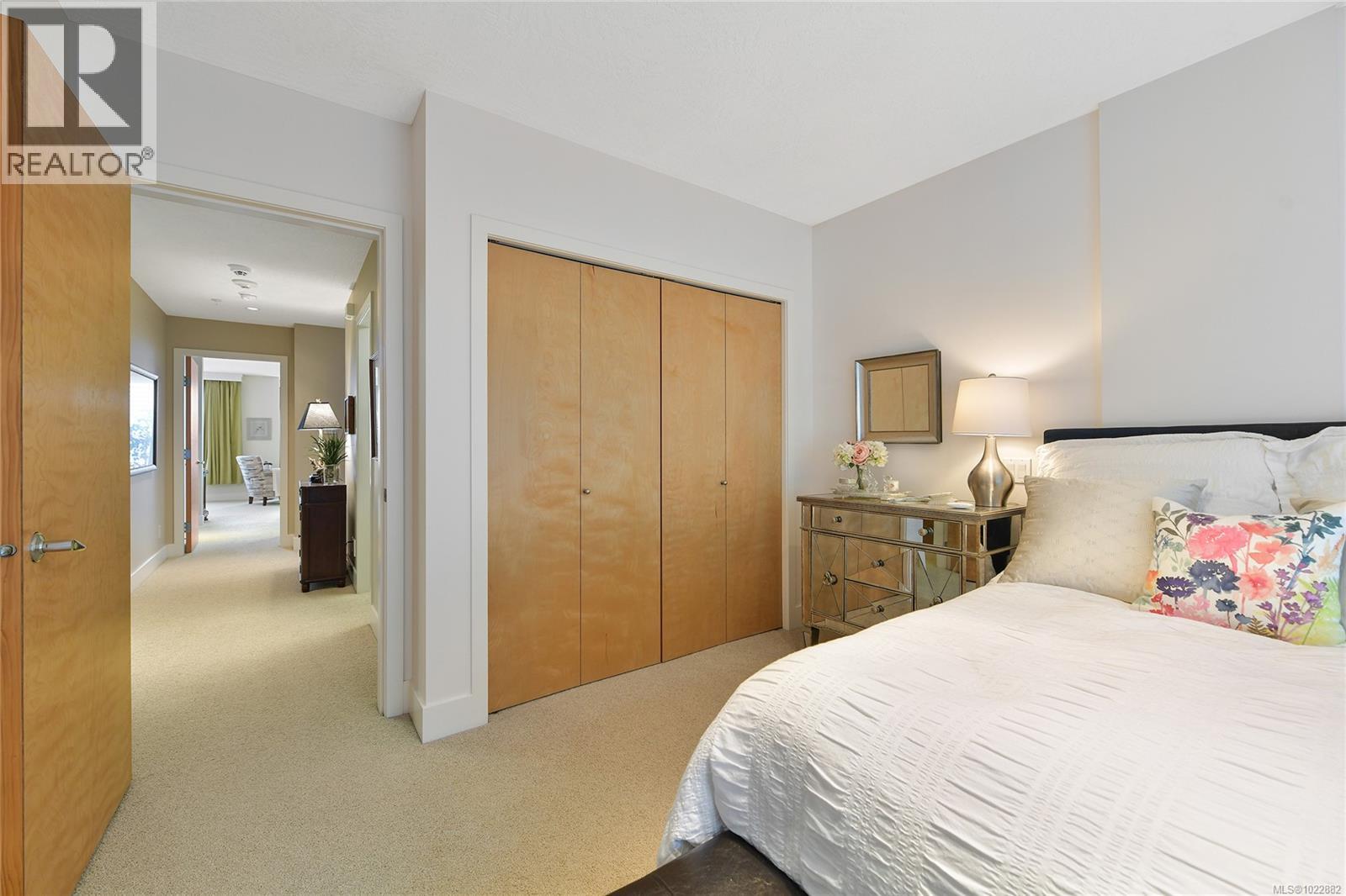  5336 Sayward Hill Crescent, Saanich