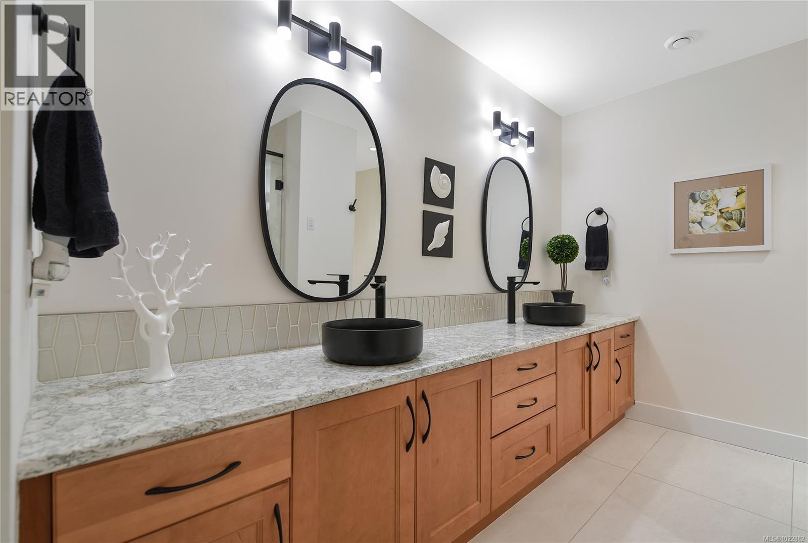  5336 Sayward Hill Crescent, Saanich