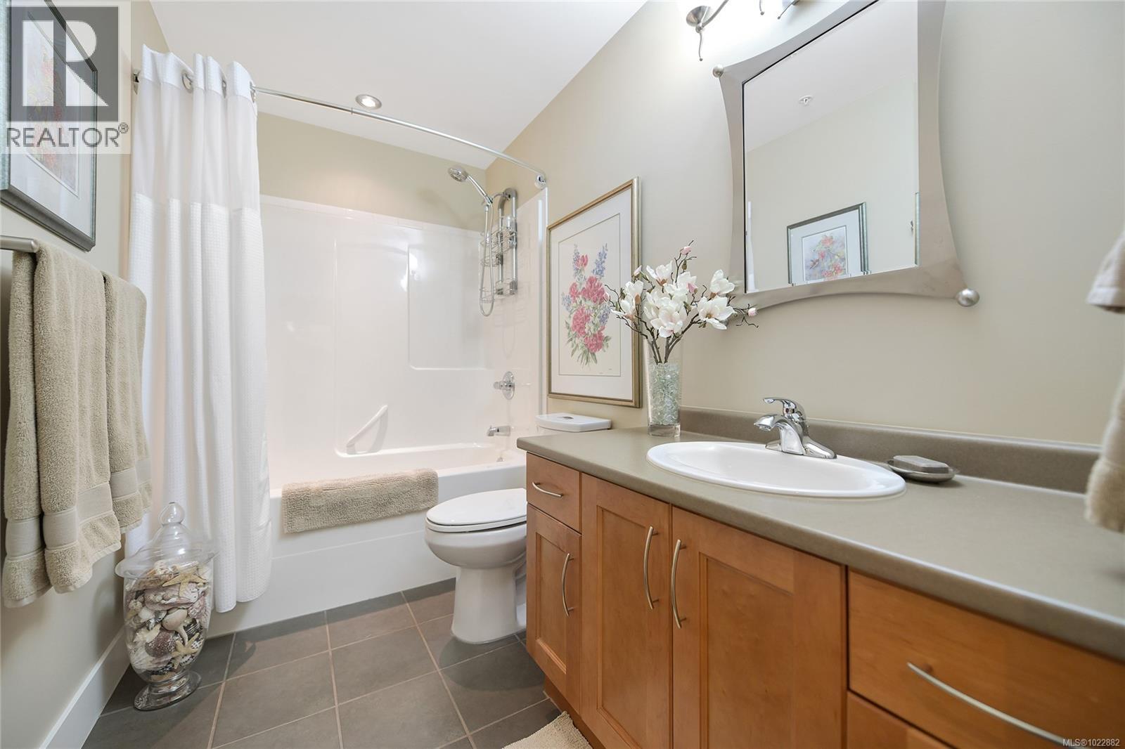  5336 Sayward Hill Crescent, Saanich