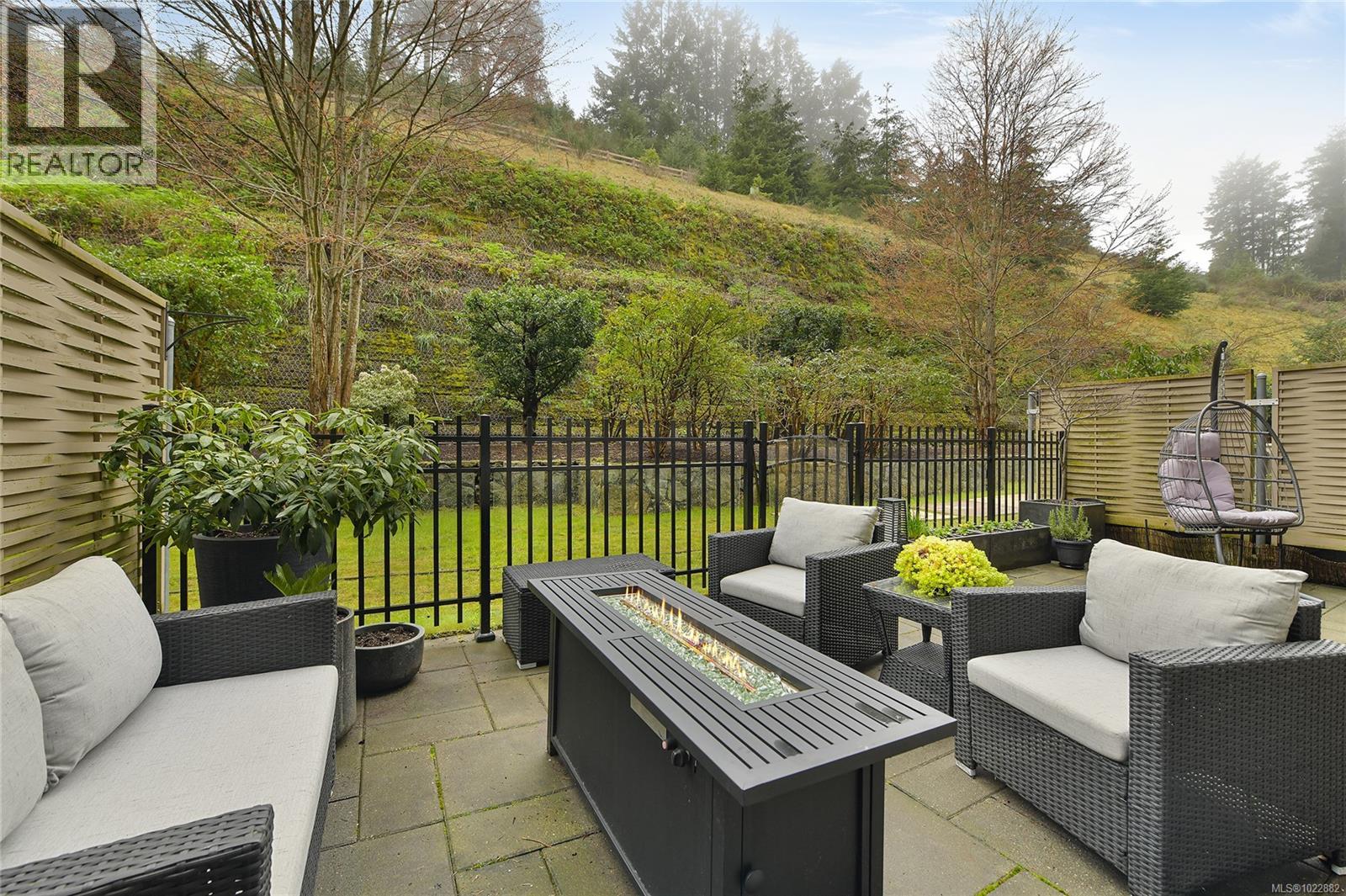  5336 Sayward Hill Crescent, Saanich