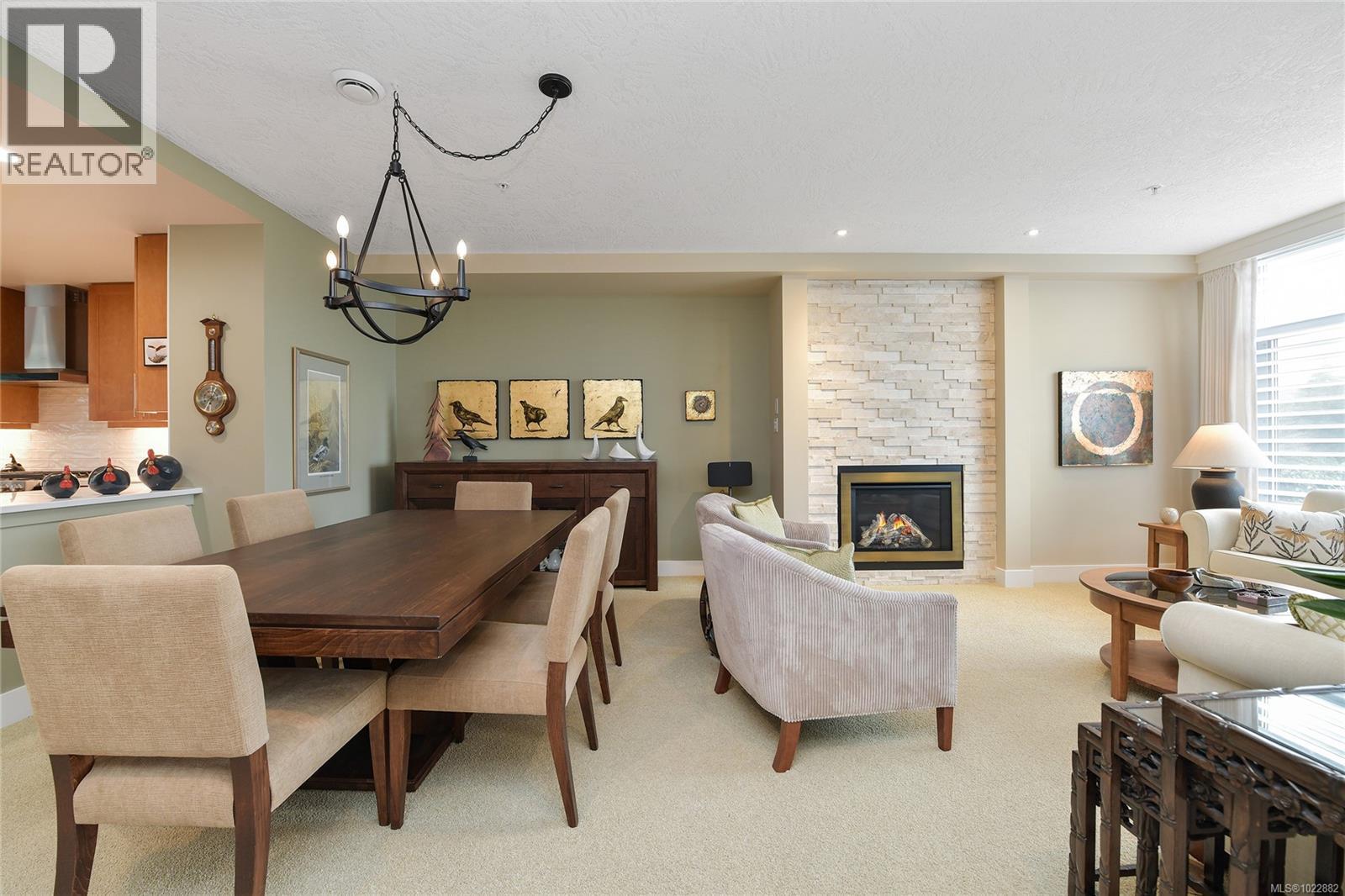 5336 Sayward Hill Cres - 7