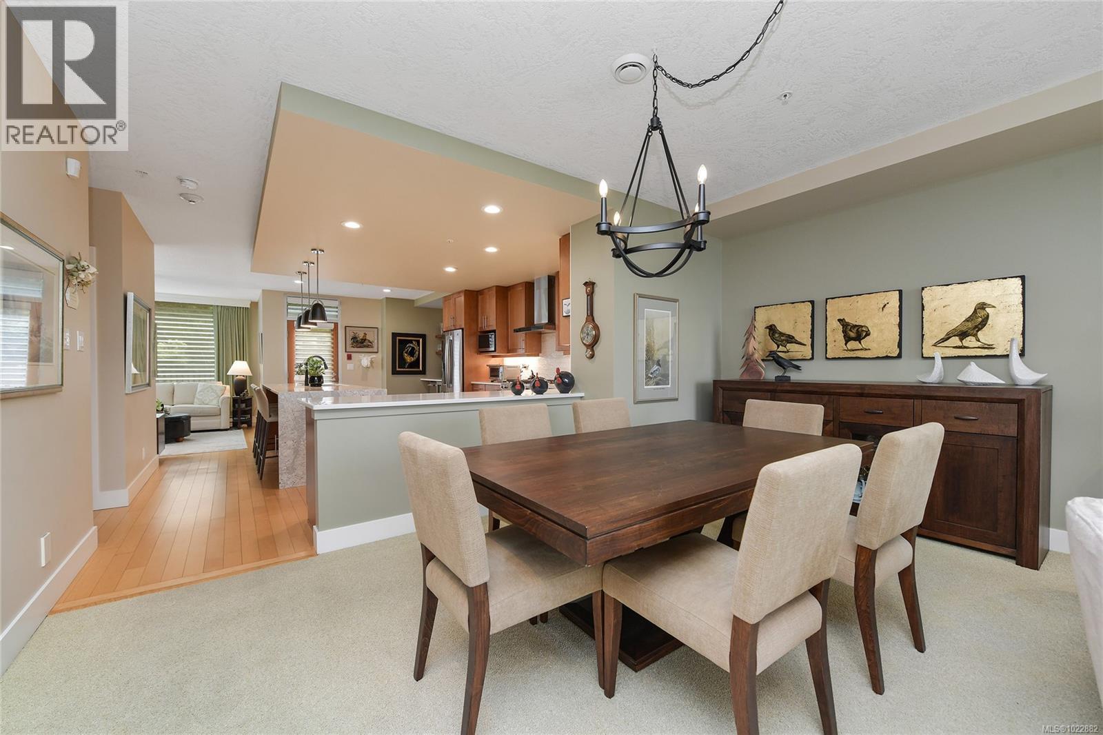 5336 Sayward Hill Cres - 8