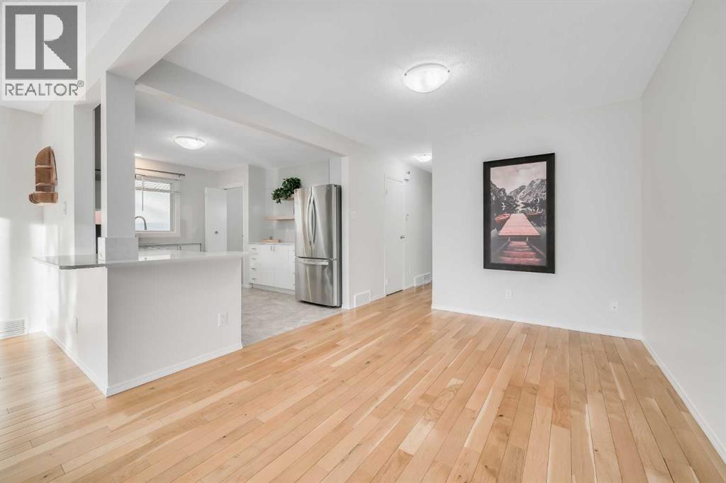 Single Family House Bungalow for Sale in  Sacramento Drive SW Southwood Calgary 