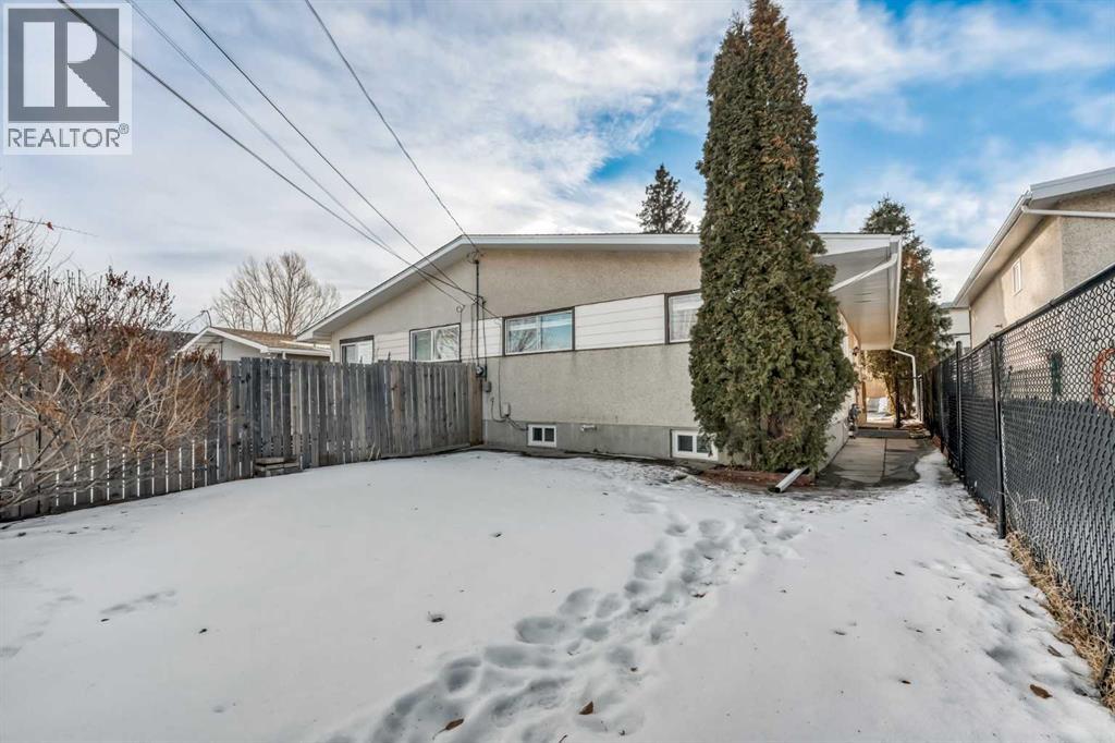 Single Family House Bungalow for Sale in  Sacramento Drive SW Southwood Calgary 