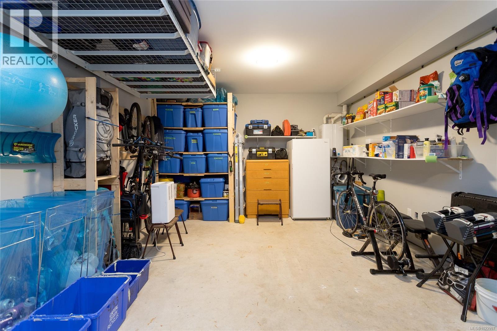  933 Turnstone Ridge, Langford