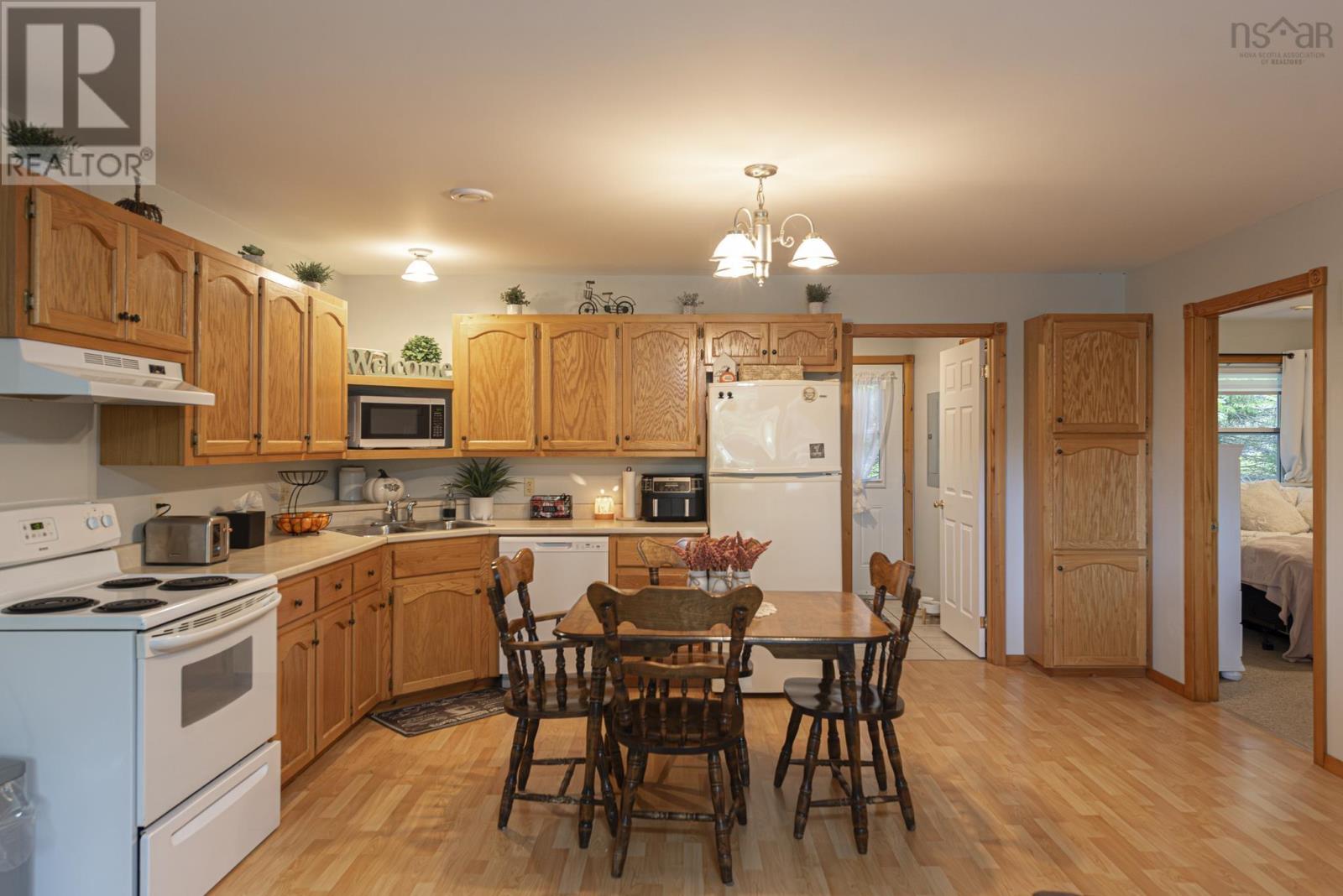 Property 10 of 46 of 157 North Avenue