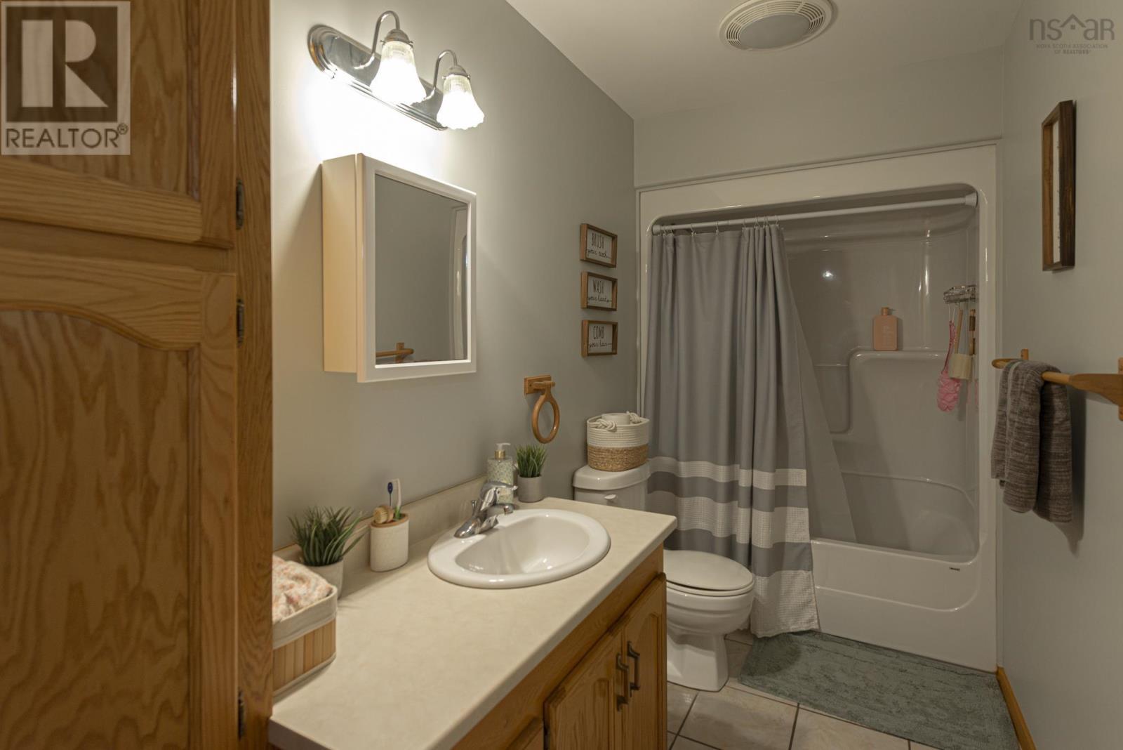 Property 14 of 46 of 157 North Avenue