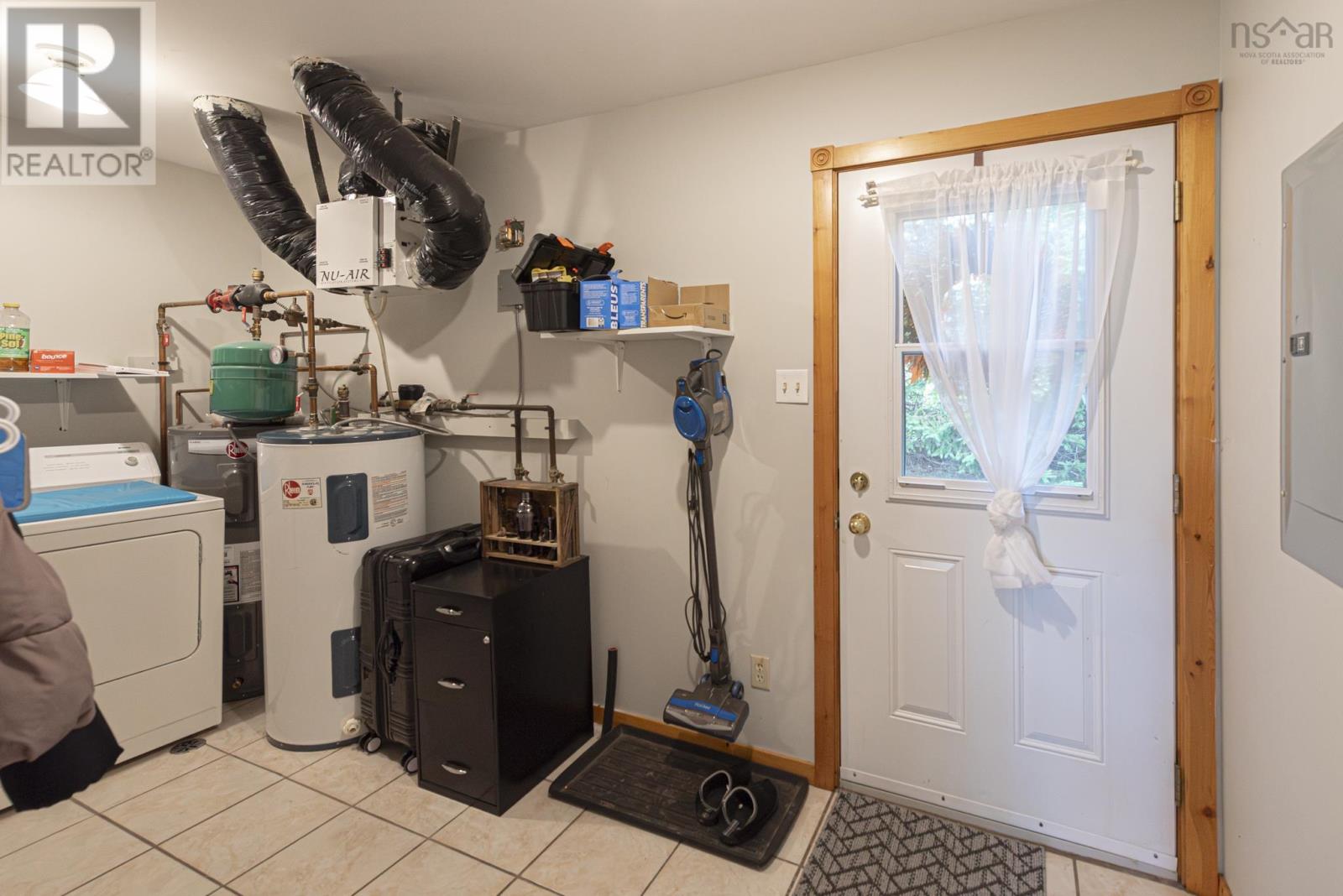 Property 21 of 46 of 157 North Avenue