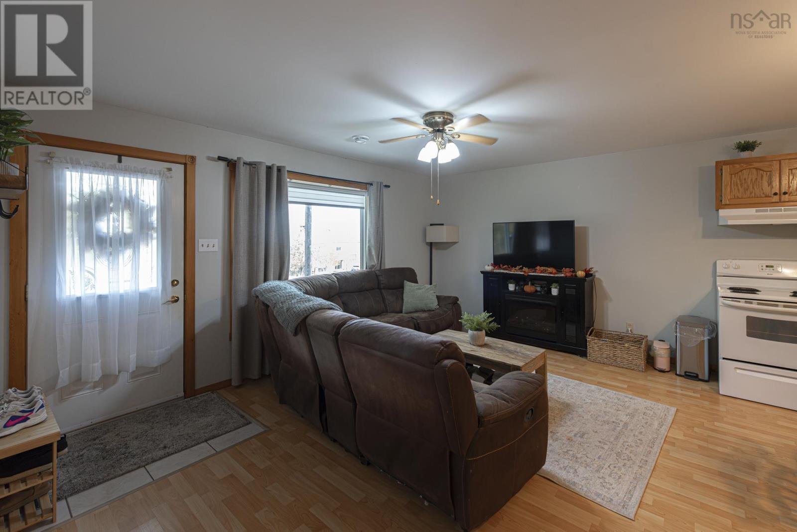 Property 4 of 46 of 157 North Avenue