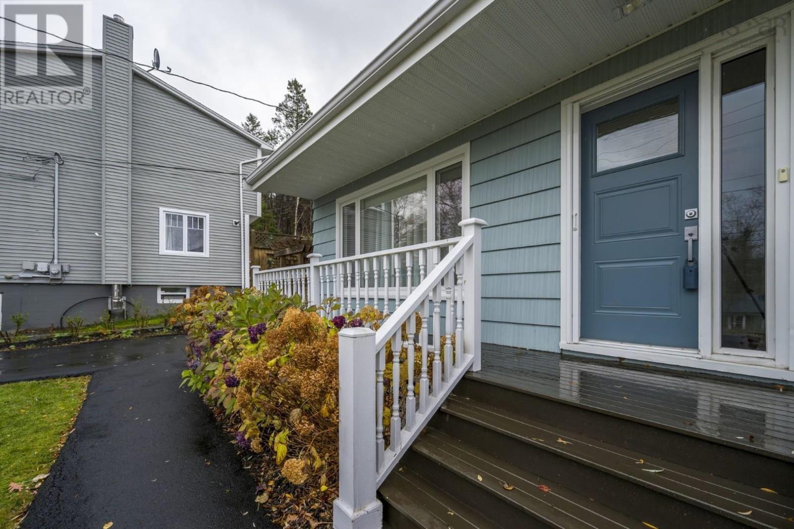 Property 2 of 51 of 27 Dartmoor Crescent