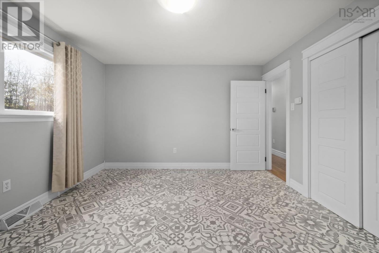 Property 28 of 51 of 27 Dartmoor Crescent