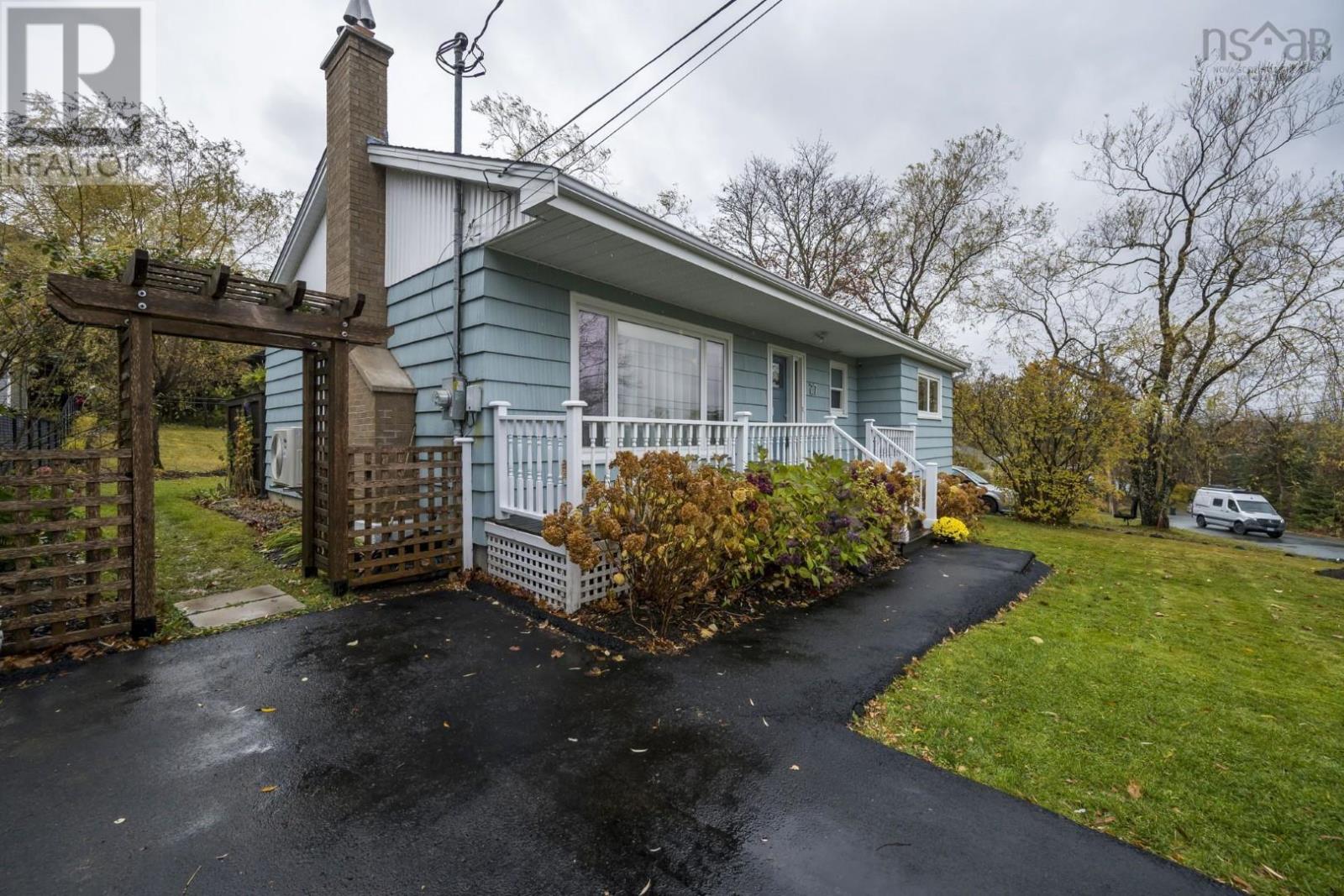 Property 38 of 51 of 27 Dartmoor Crescent