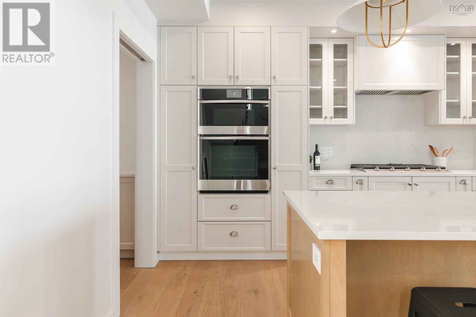 Property 12 of 48 of 112 Samaa Court