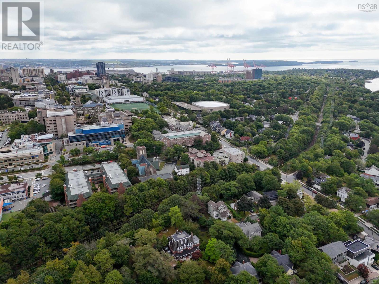 Property 38 of 41 of 106 1270 Oxford Street