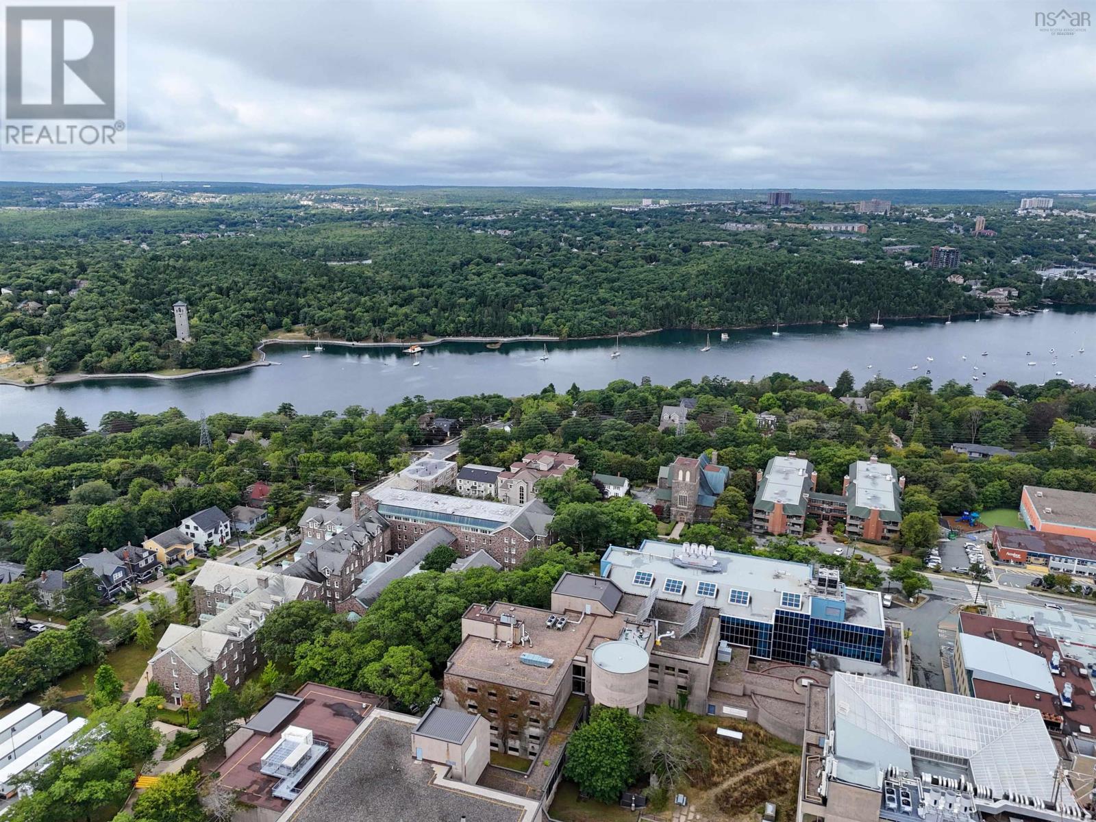 Property 31 of 41 of 106 1270 Oxford Street