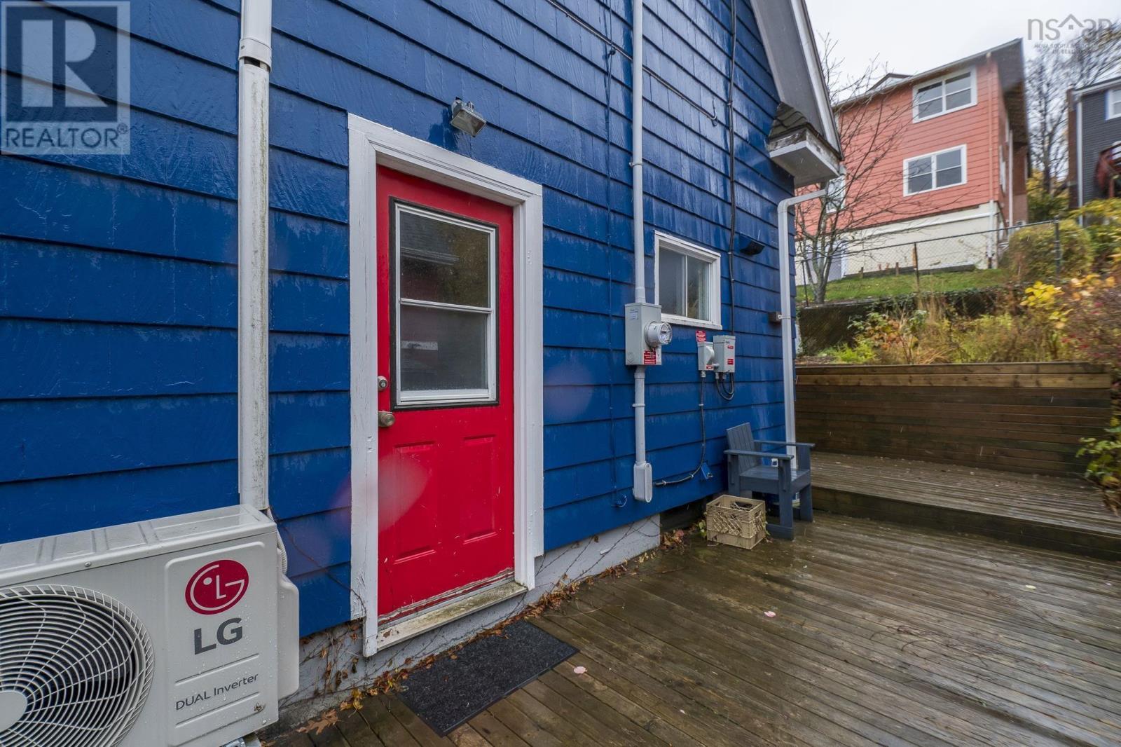 Property 24 of 27 of 3224 Devonshire Avenue