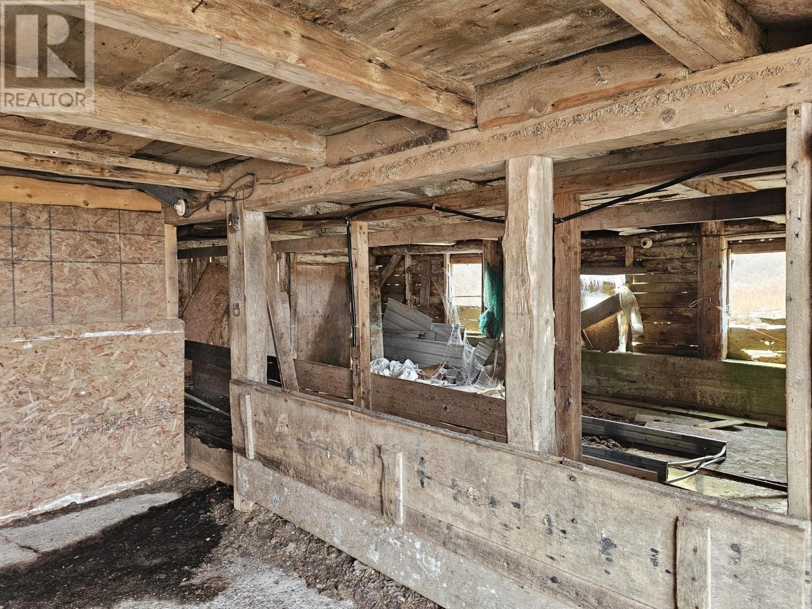 Property 4 of 13 of Highway 1