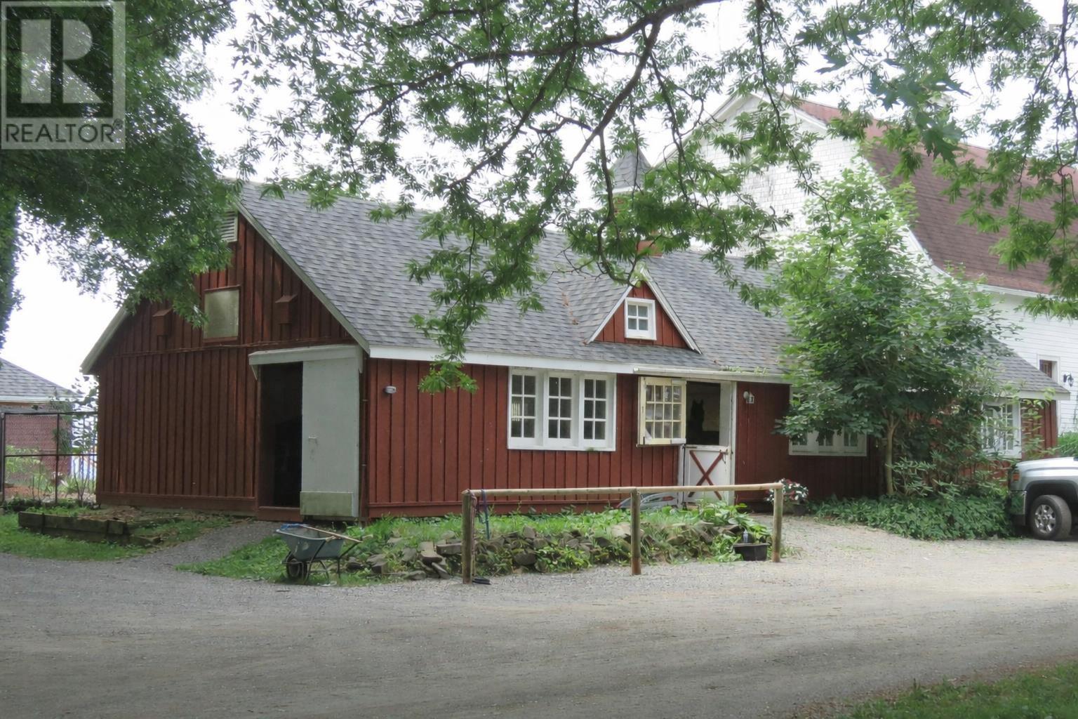 Property 16 of 22 of 792 Bligh Road