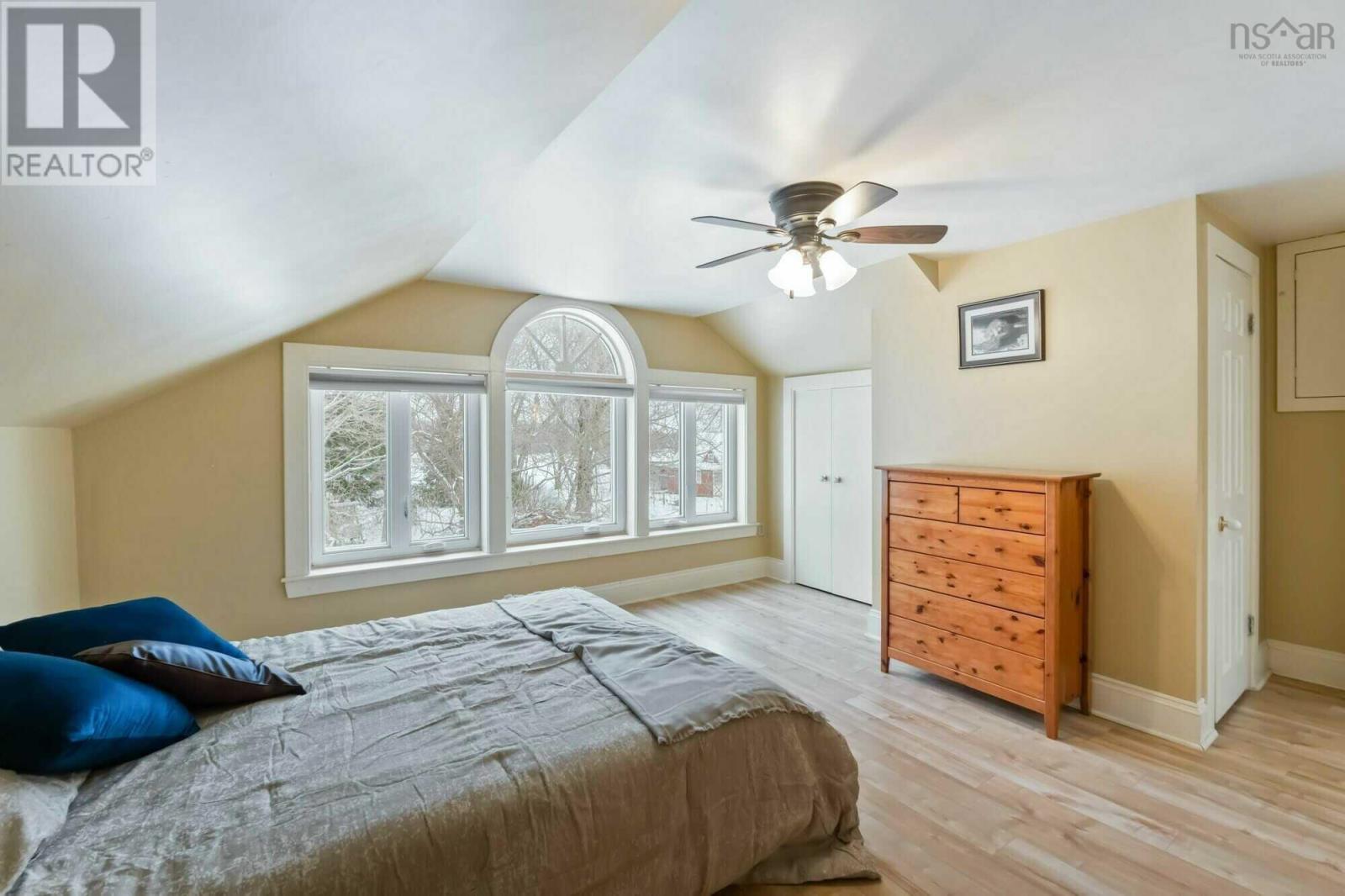 Property 9 of 22 of 792 Bligh Road