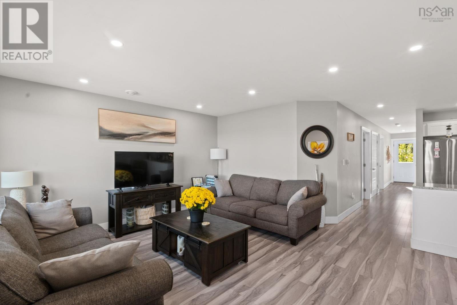 Property 7 of 45 of 26-28 Raspberry Lane