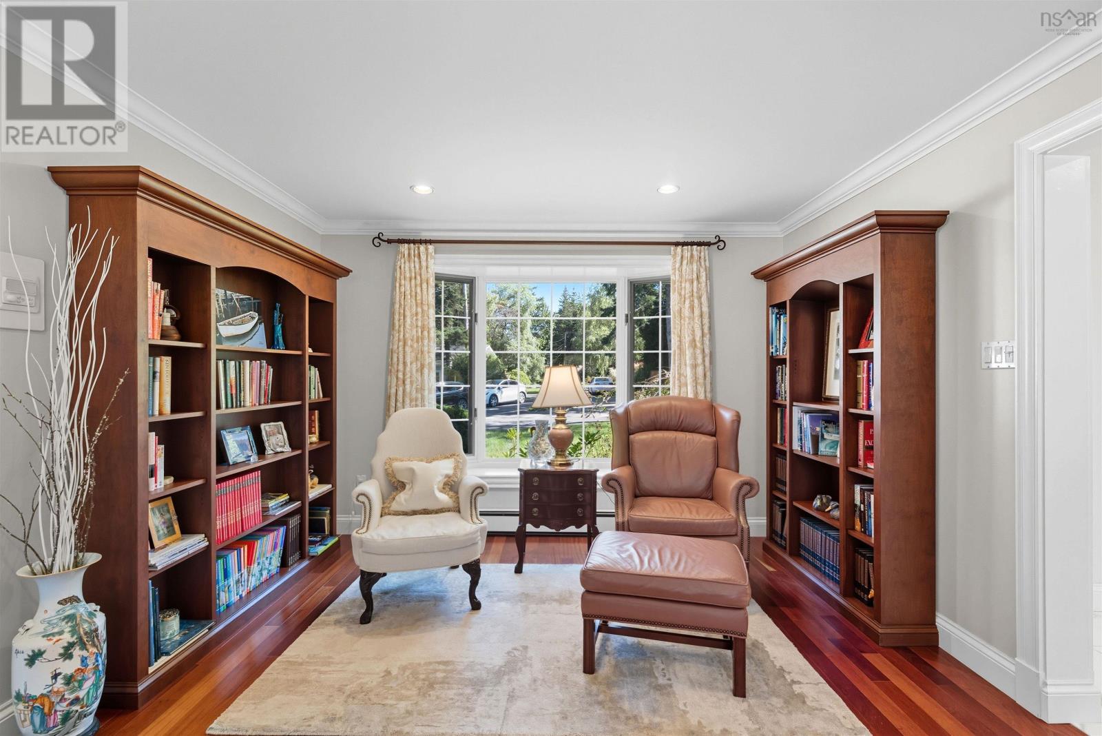 Property 11 of 46 of 35 Sunnywood Road