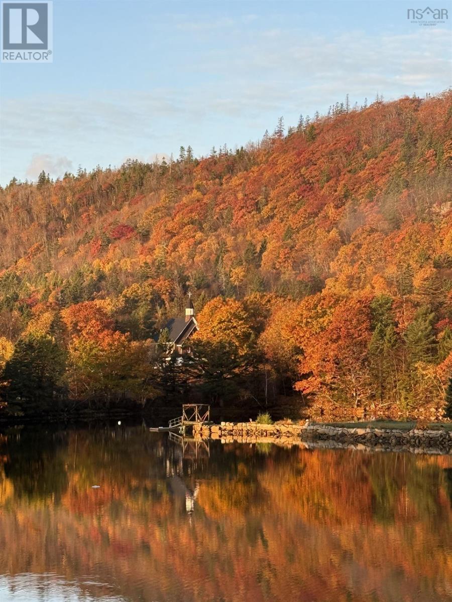 Property 6 of 46 of 35 Sunnywood Road