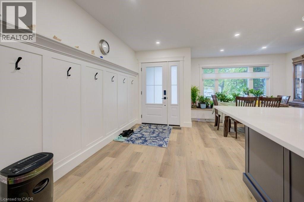 750 EDGAR Street W - Photo 4 of 49, Listowel, Ontario