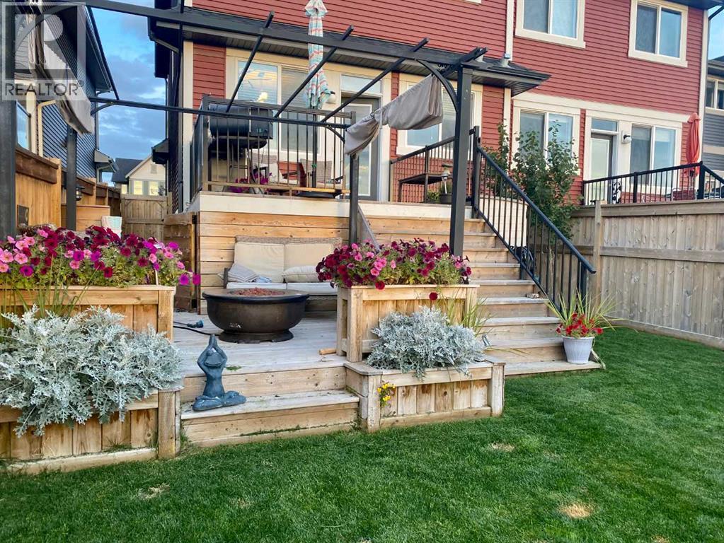 251 Sunrise View, Cochrane