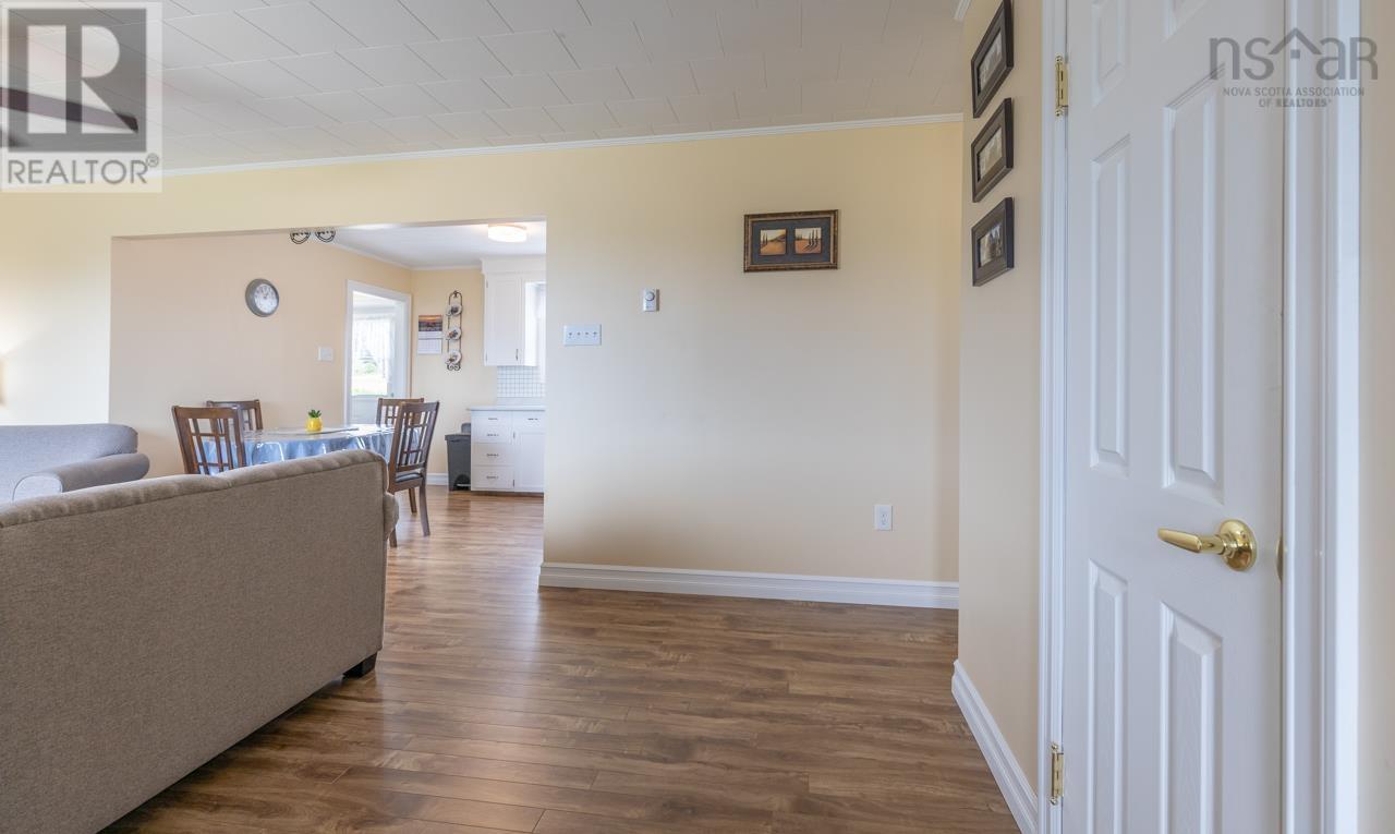 Property 23 of 40 of 5686 Highway 1