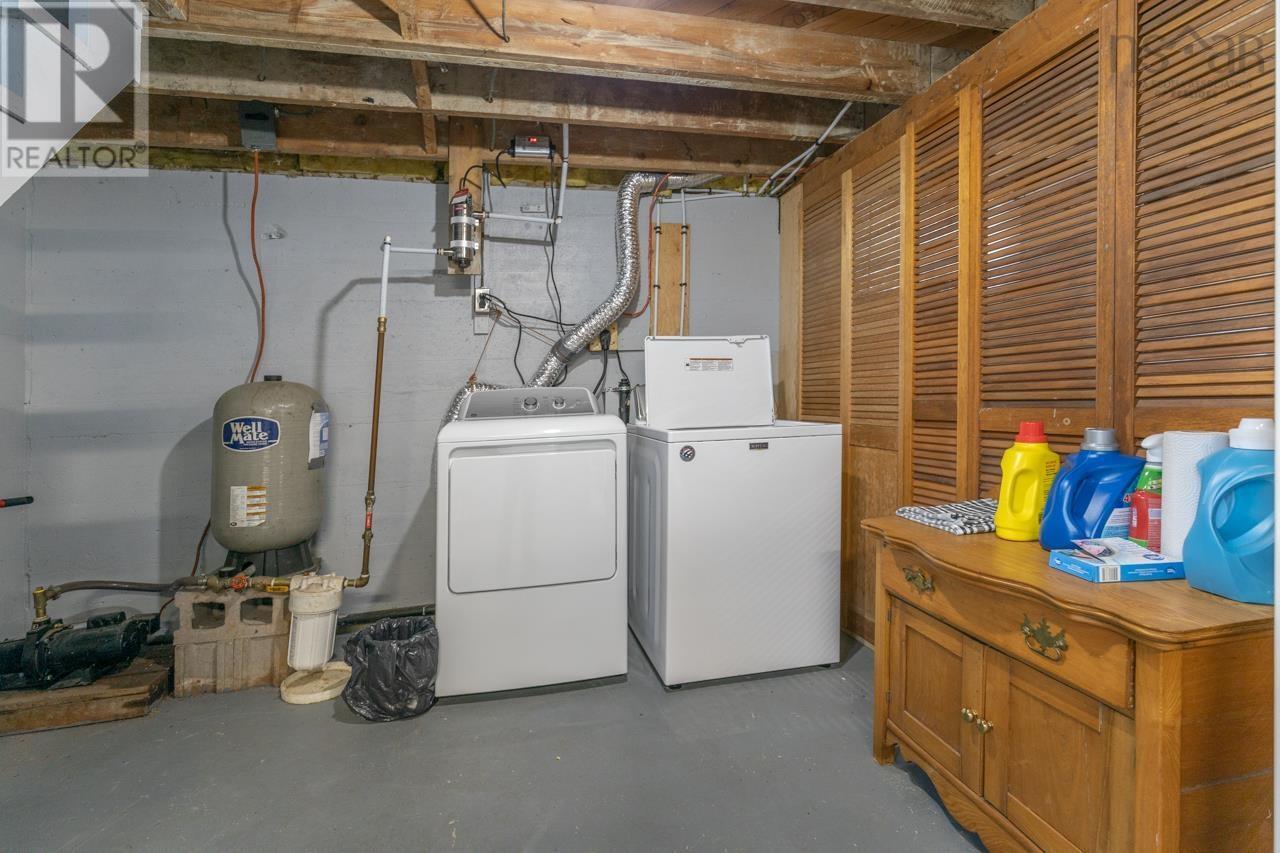 Property 31 of 40 of 5686 Highway 1