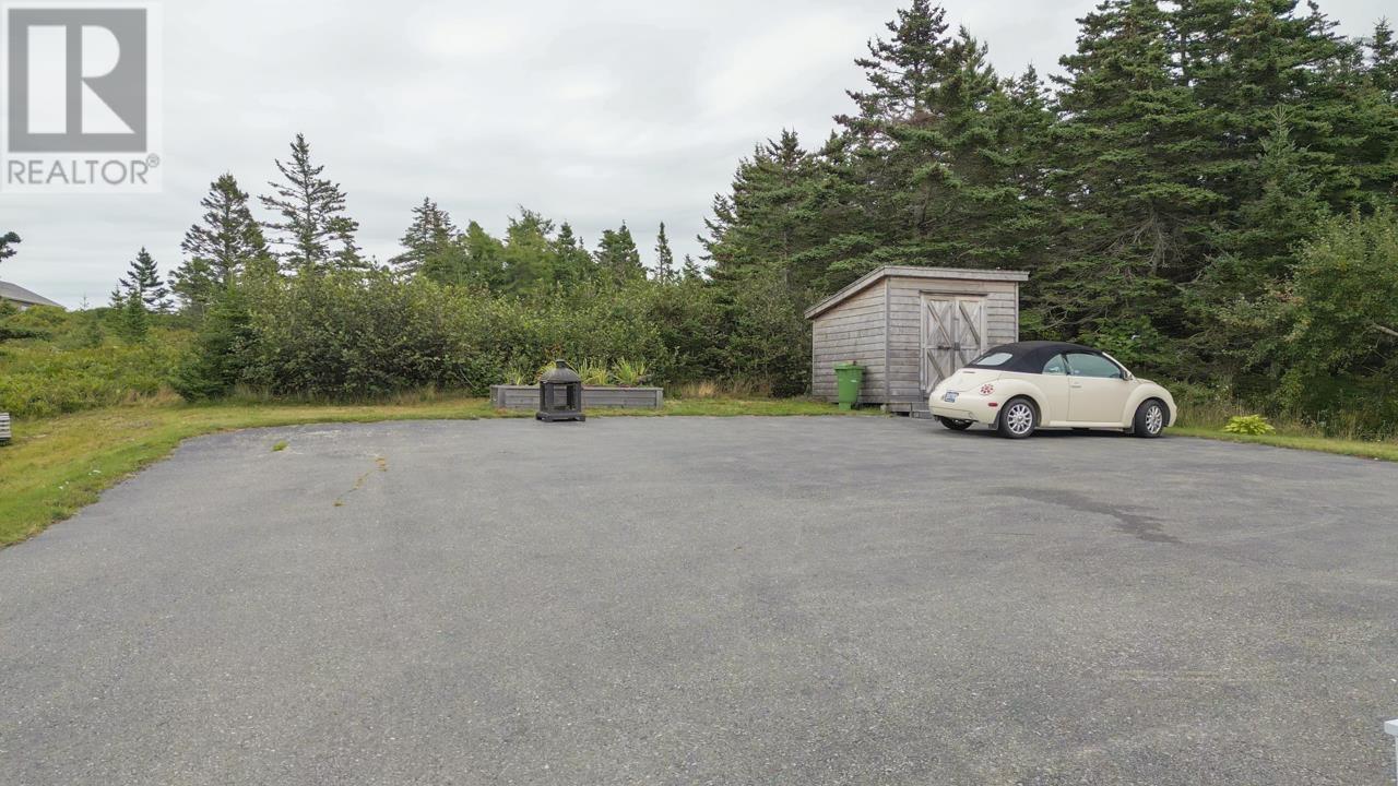 Property 8 of 40 of 5686 Highway 1