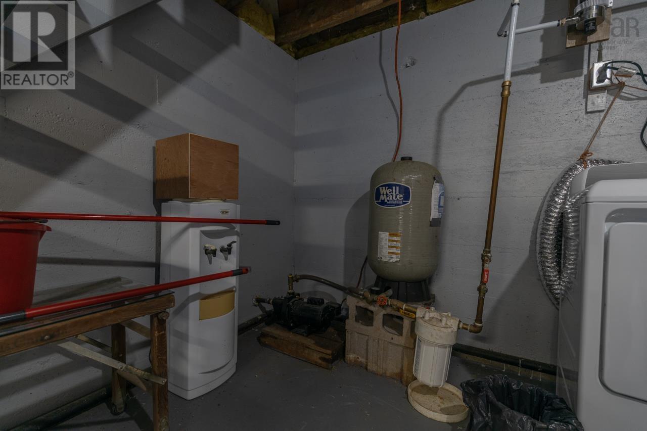 Property 32 of 40 of 5686 Highway 1