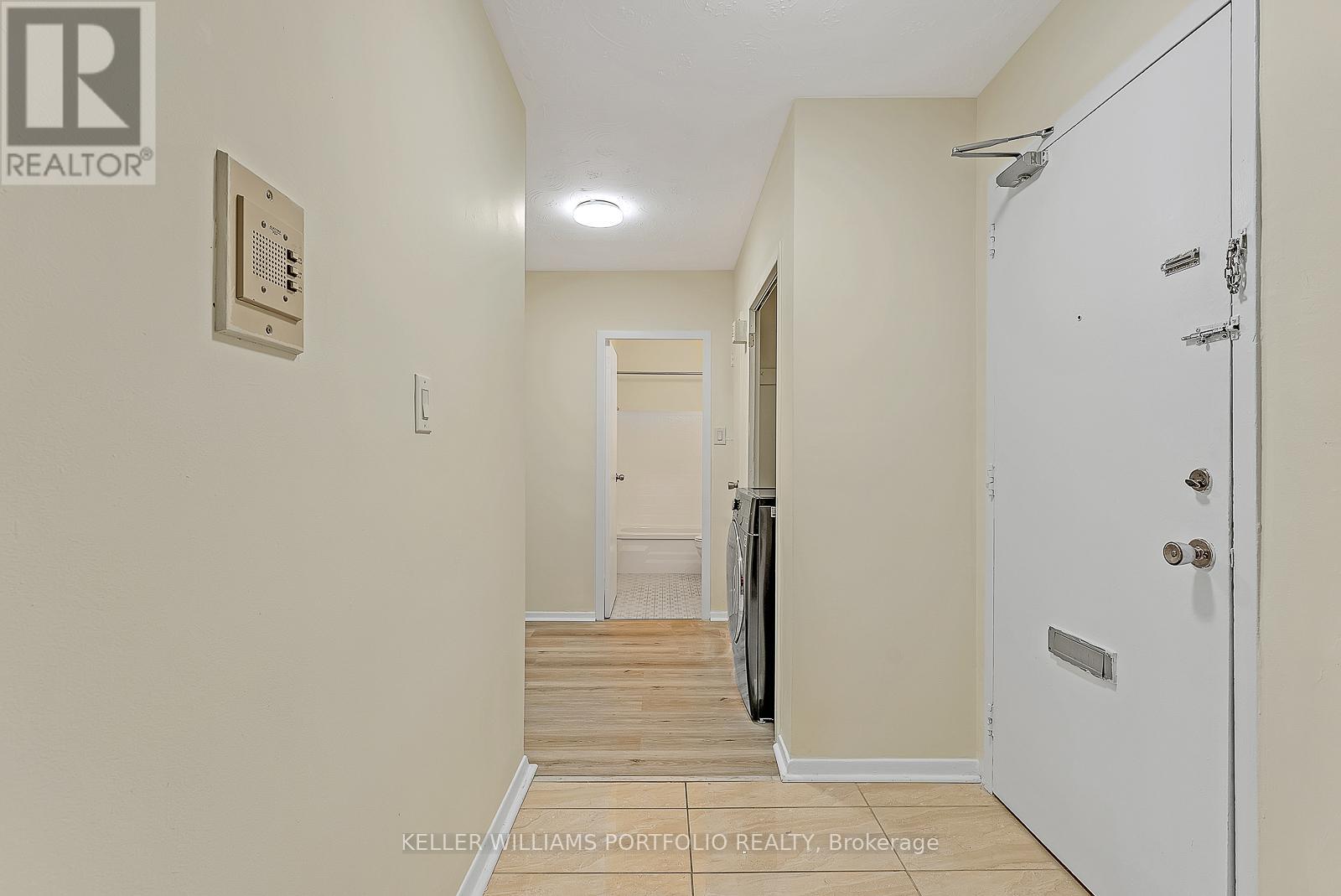 204 - 825 KENNEDY ROAD - Photo 3 of 29, Toronto (Ionview), Ontario