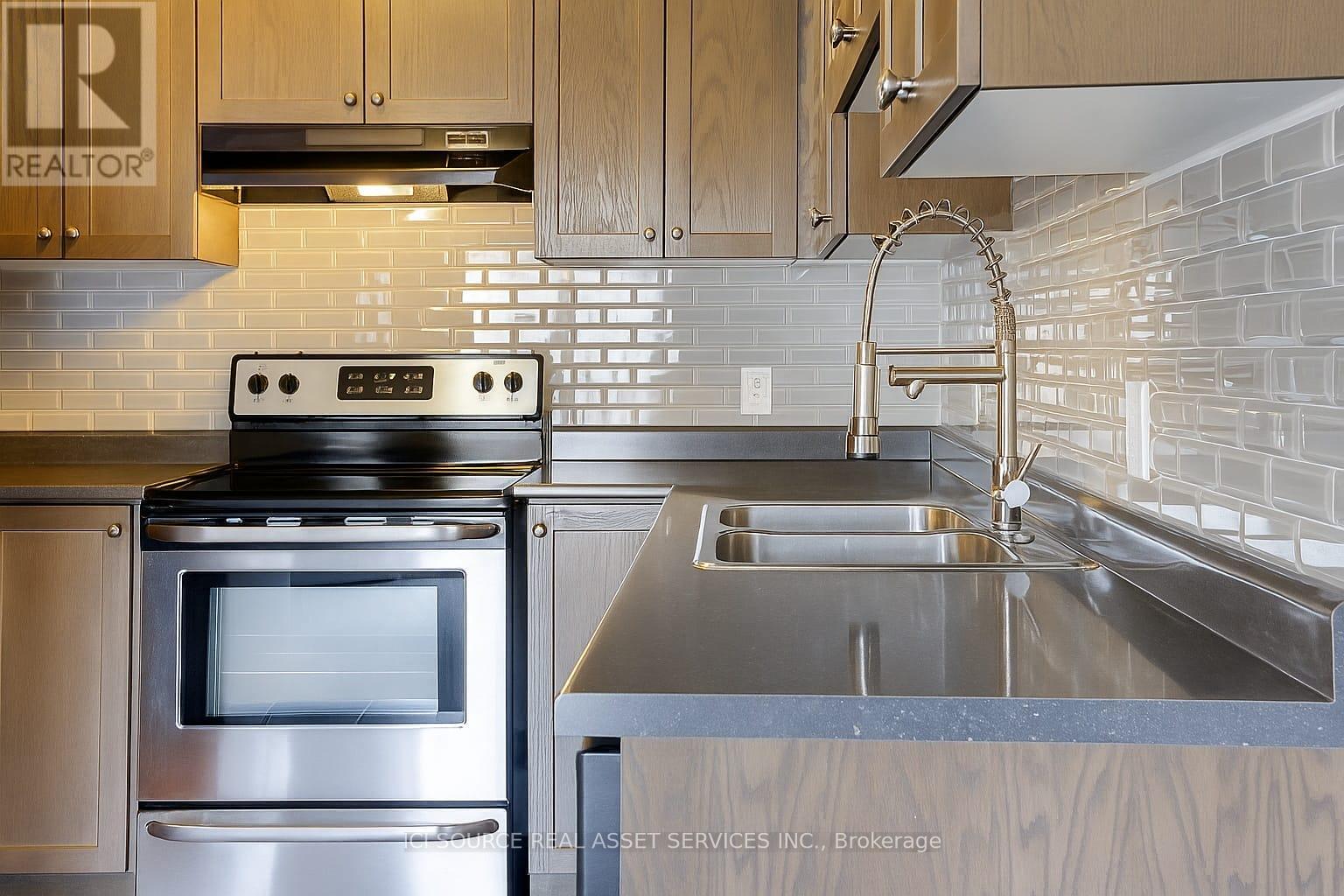 71 TABARET CRESCENT - 10