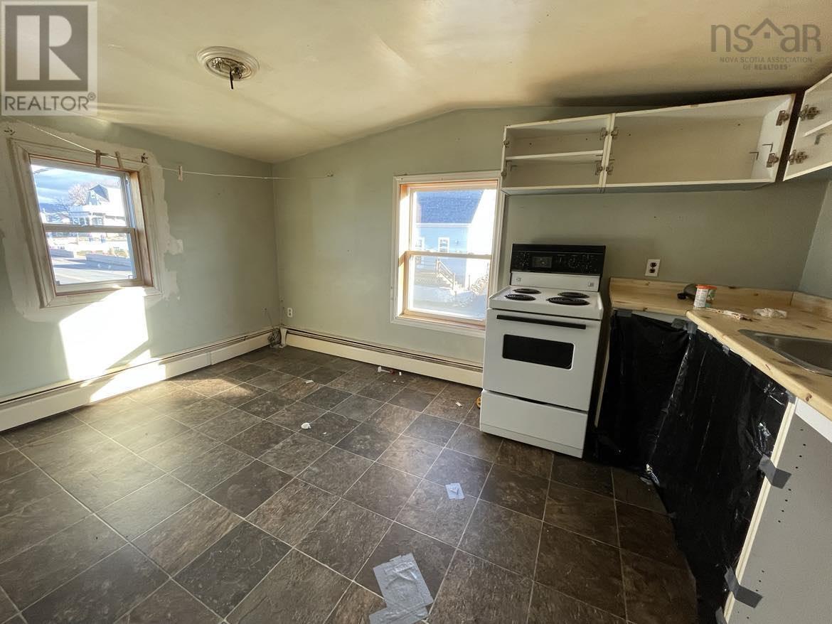 Property 15 of 16 of 15325 Cabot Trail