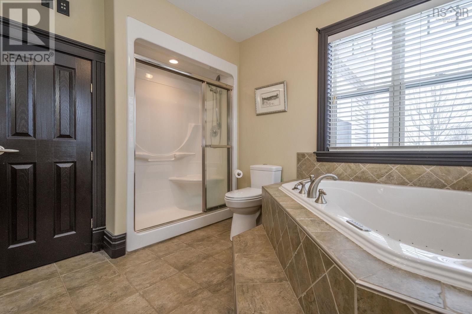 Property 25 of 51 of 38 Dalhousie Avenue