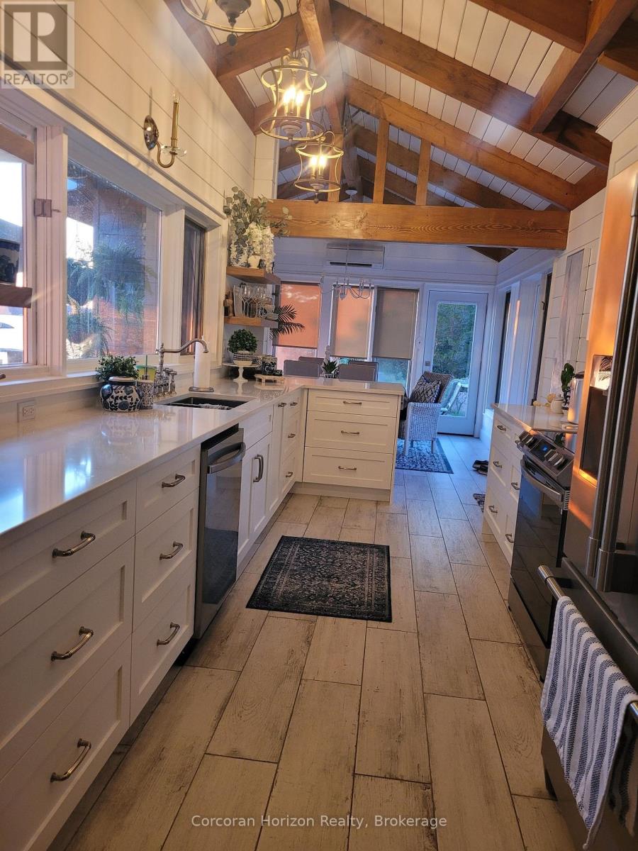 4476 ISLAND 1040/LITTLE BEAUSOLEIL ISLAND - 6