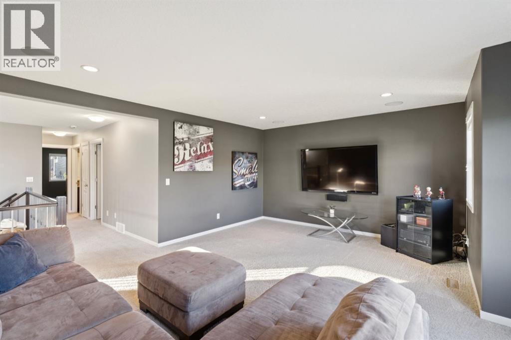 453 River Heights Drive, Cochrane