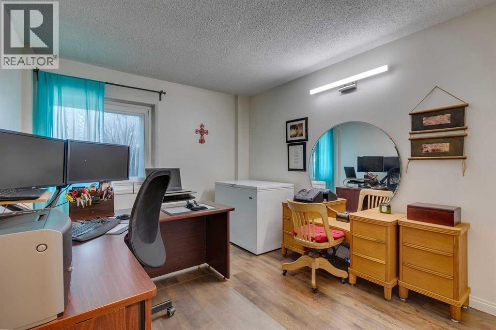 Single Family House for Sale in B  Heritage Drive SE Acadia Calgary 