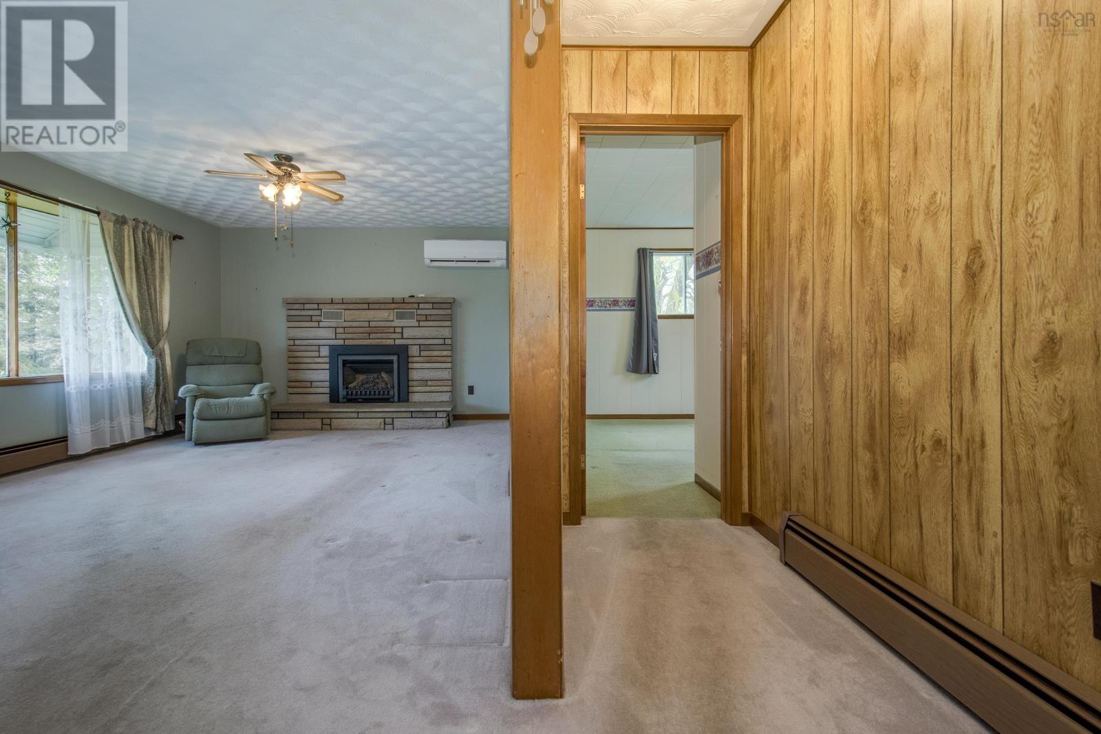 Property 24 of 49 of 683 Main Street