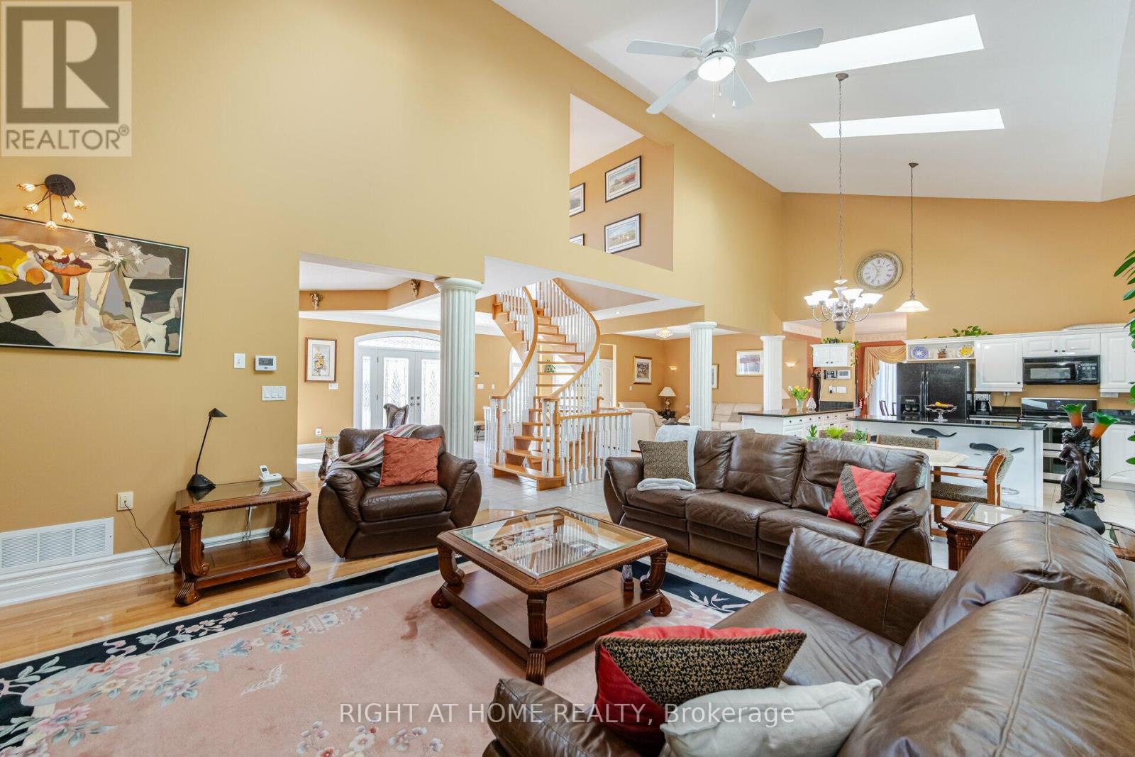 6 LORD DUNCAN COURT - 15