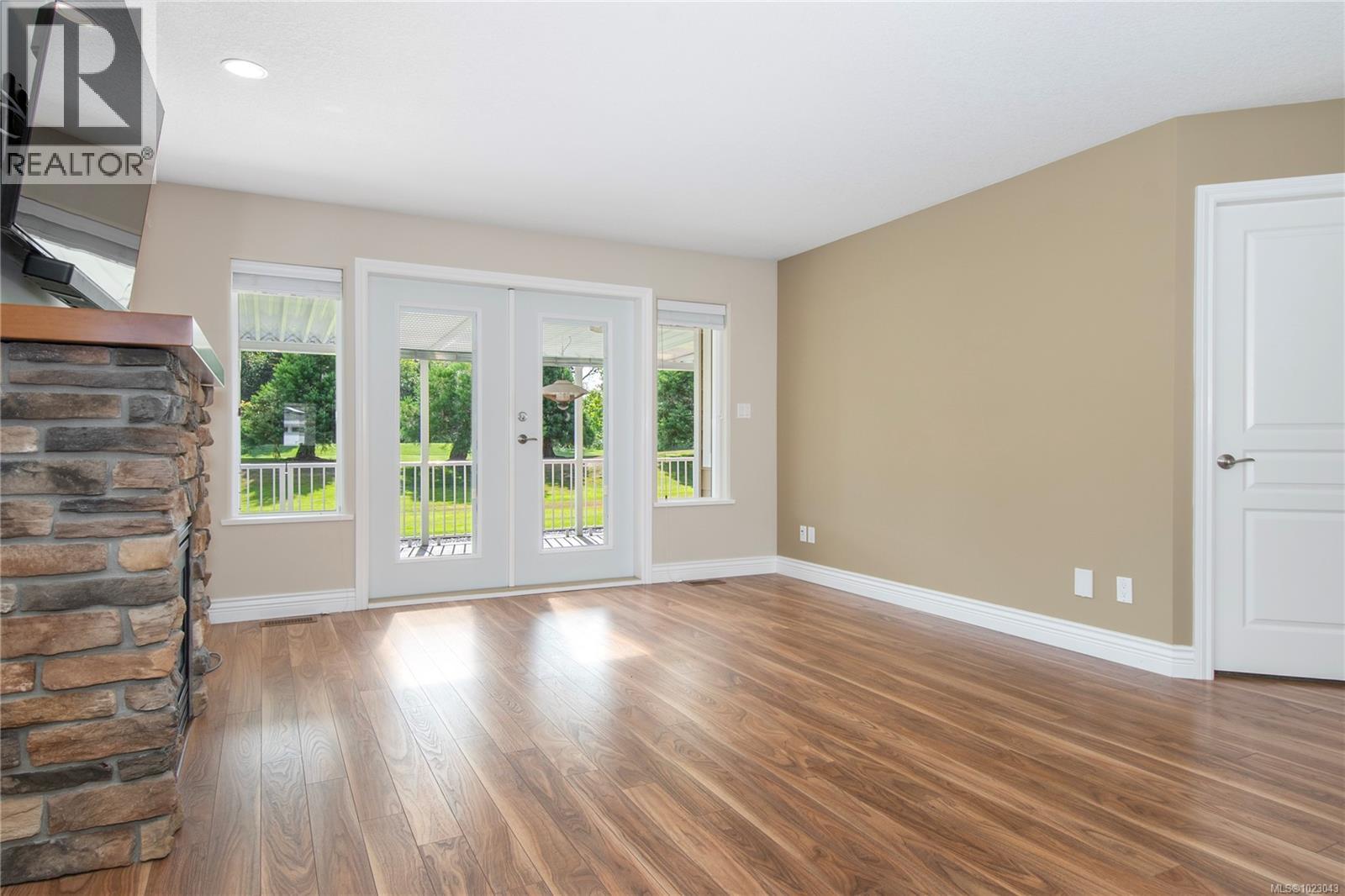 63 2006 Sierra Dr, Campbell River