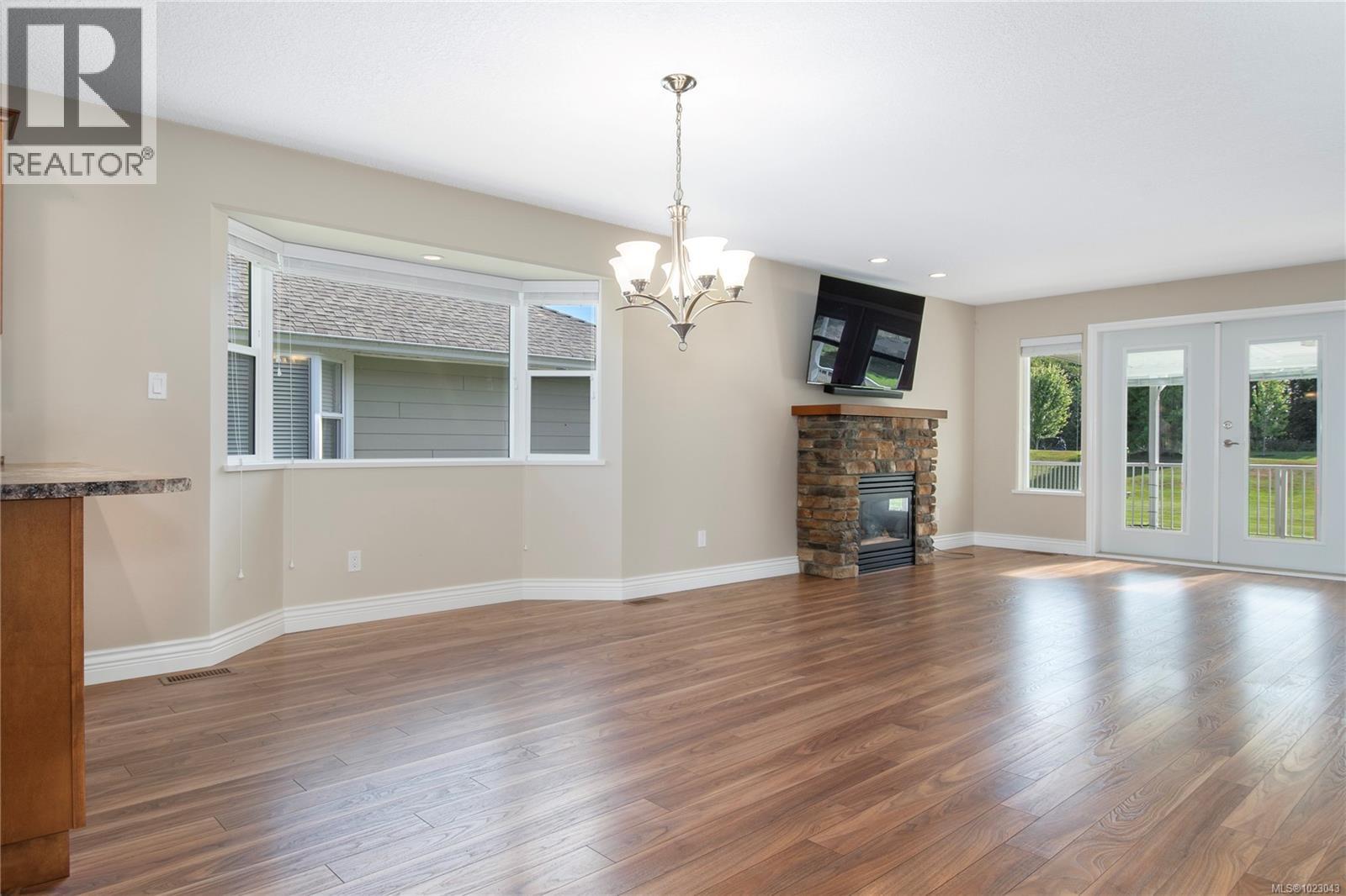 63 2006 Sierra Dr, Campbell River