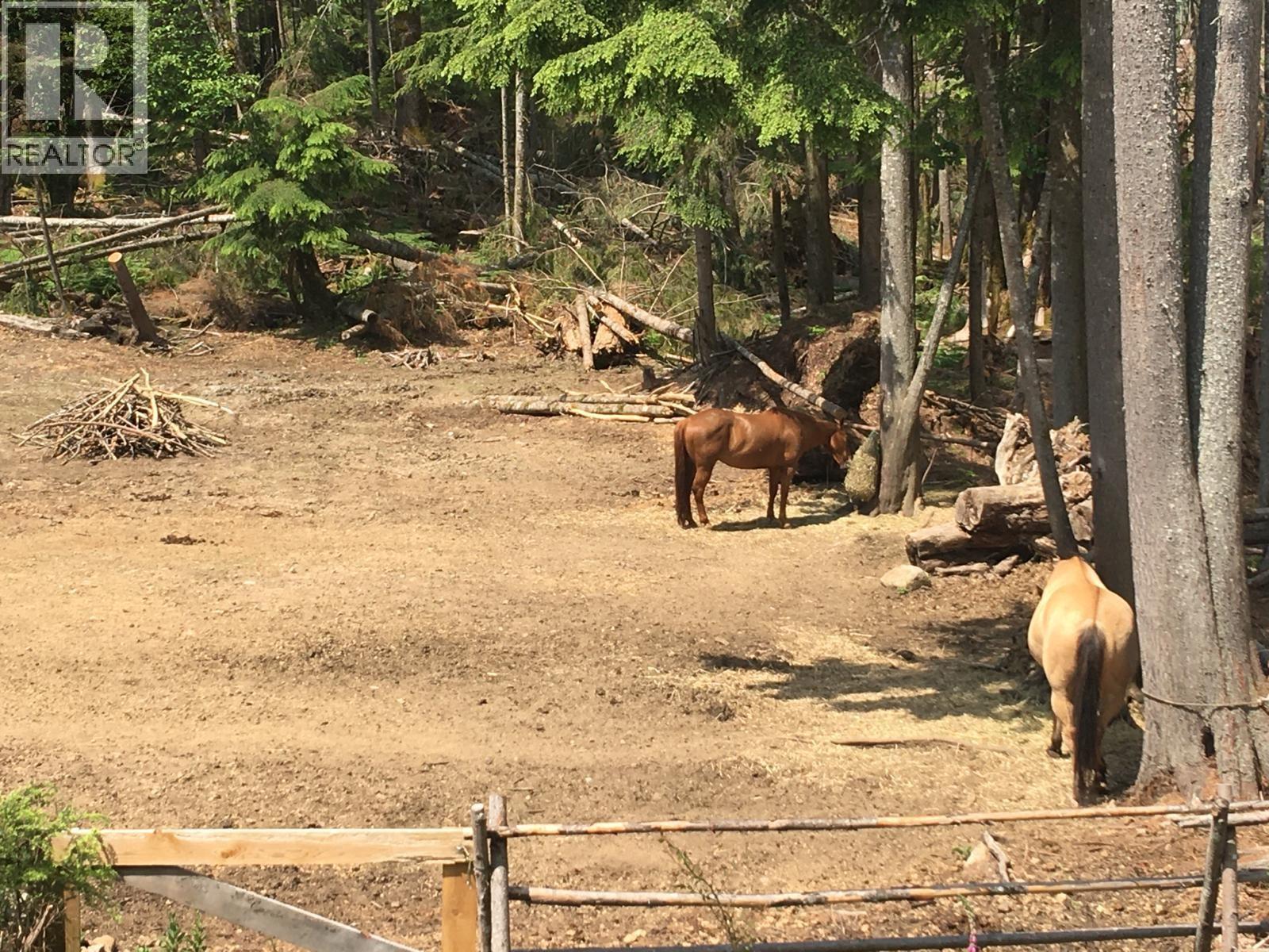 2236 MOUNTAIN ROAD, Gambier Island